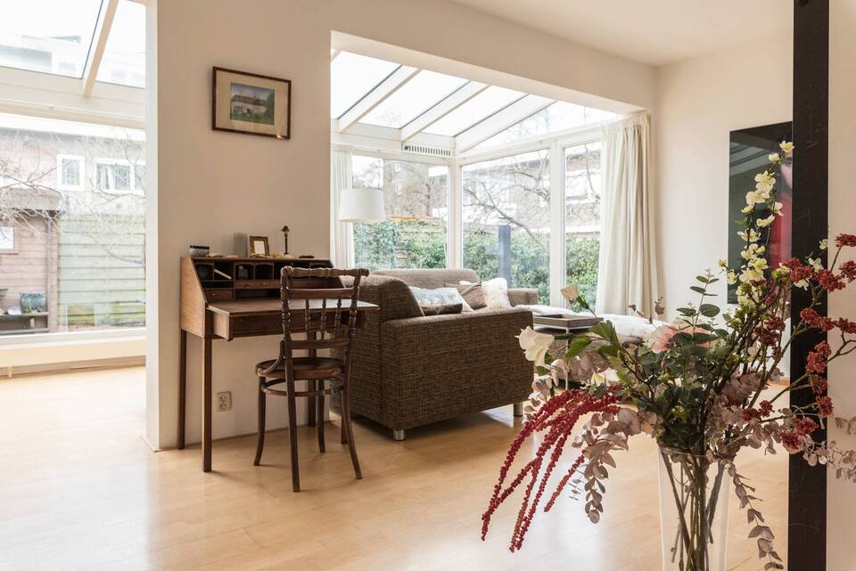 Stylish, spacious house with luscious garden — Amsterdam stay