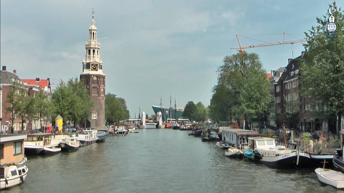 Charming apartment at houseboat NieuwMarkt Area — Amsterdam stay