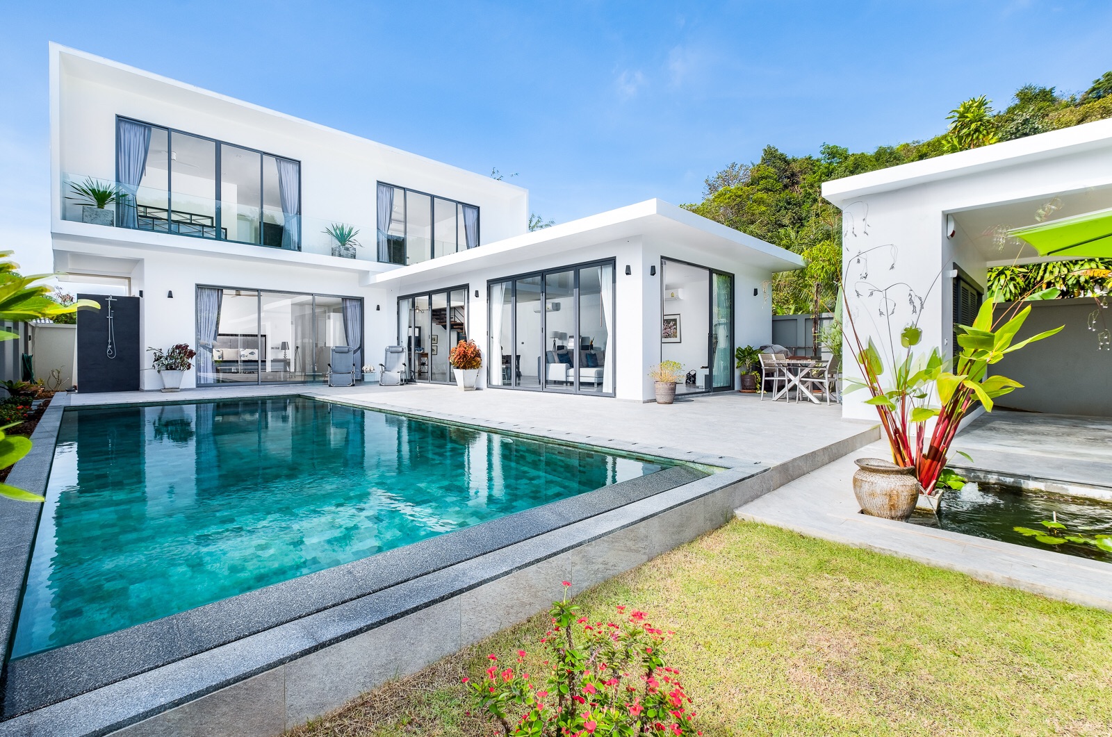 Yanui Beach Pool Villa, Rawai, Phuket