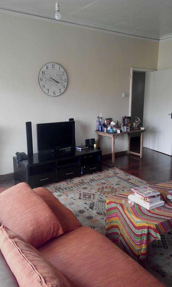 BEAUTIFUL/ ARTISTIC AND COZY RIVERSIDE APARTMENT! in Kilimani, Nairobi