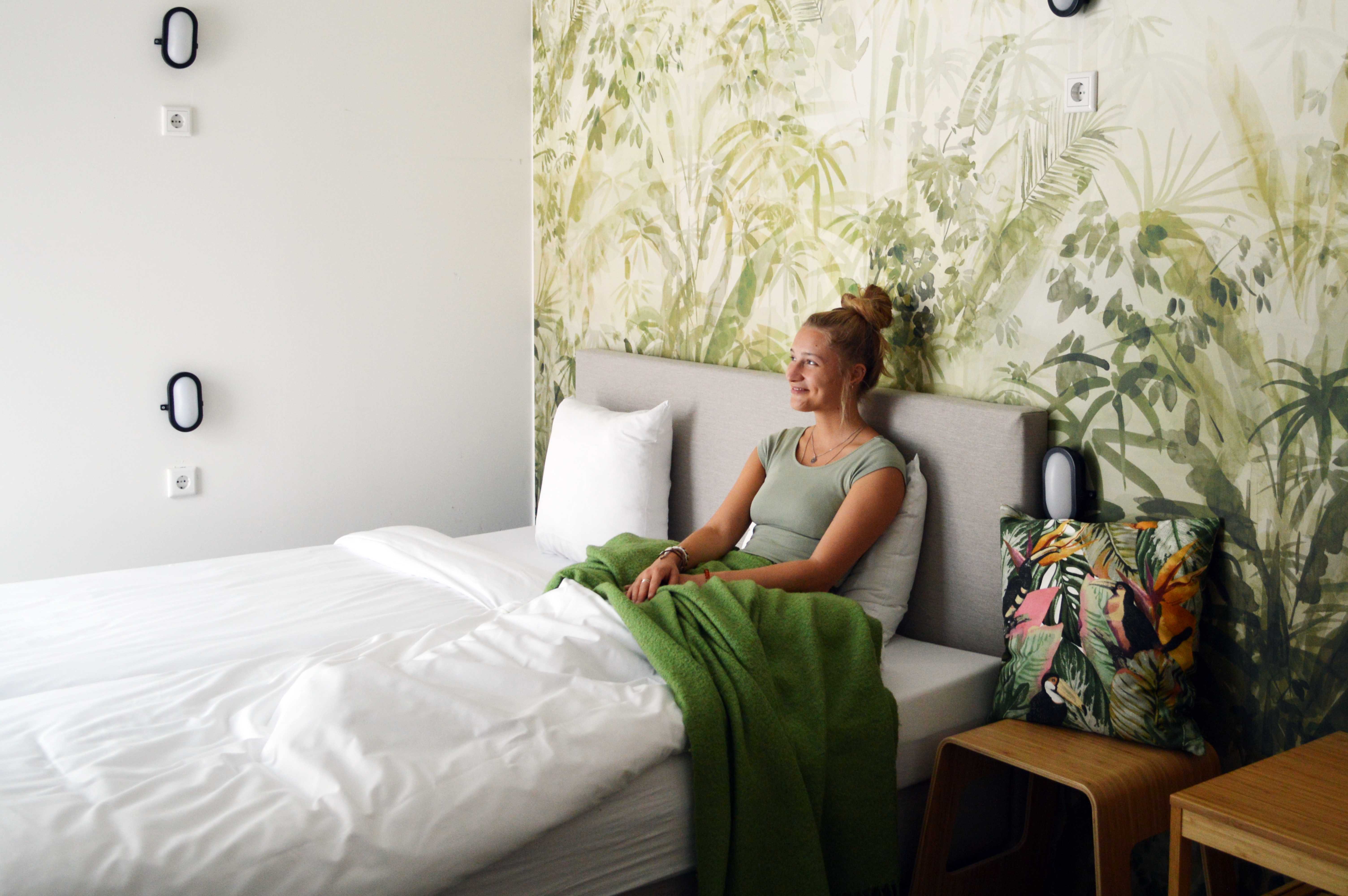Relaxing jungle room with en-suite bathroom — The Hague stay