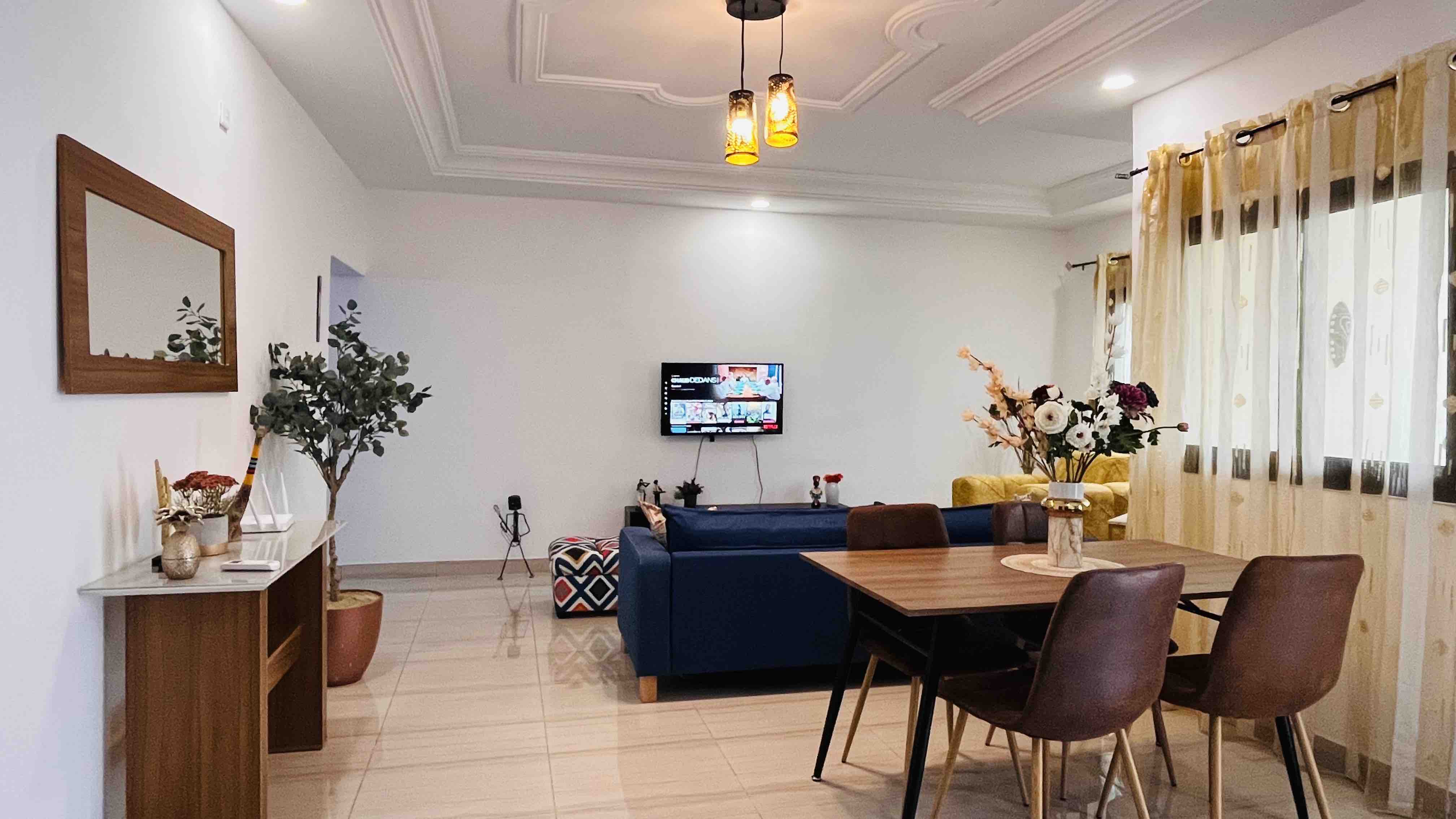 Cozy, Clean and Modern 2 BR Apartment in Riviera 3