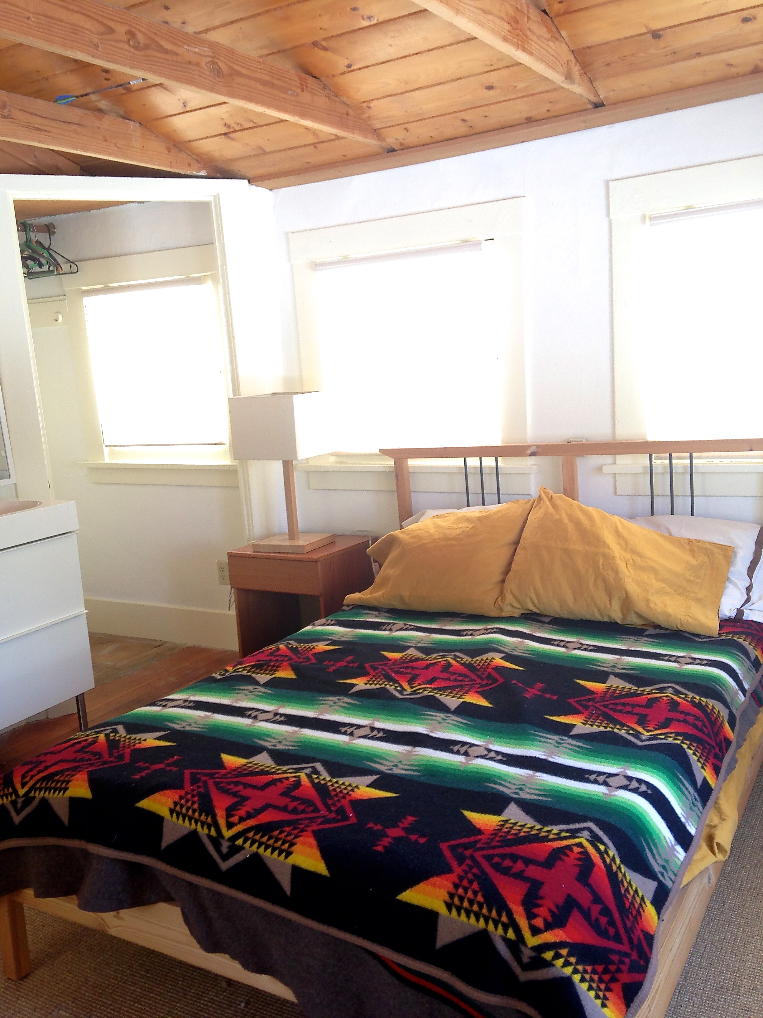Bay View Room in Art House in Upper Rockridge, Oakland
