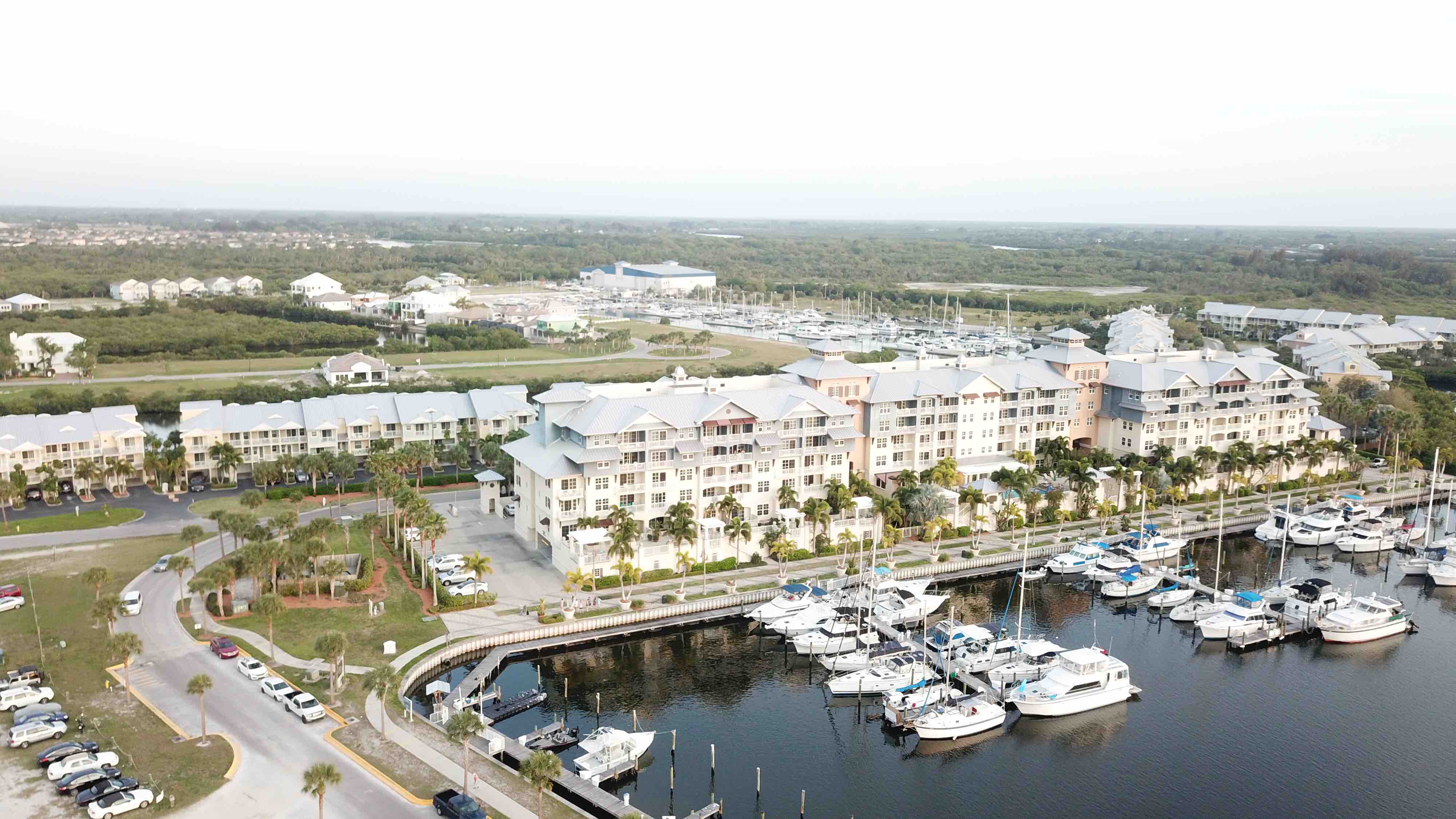 BEACH RESORT CONDO AT LITTLE HARBOR (1 st fl) 519 Condominiums for