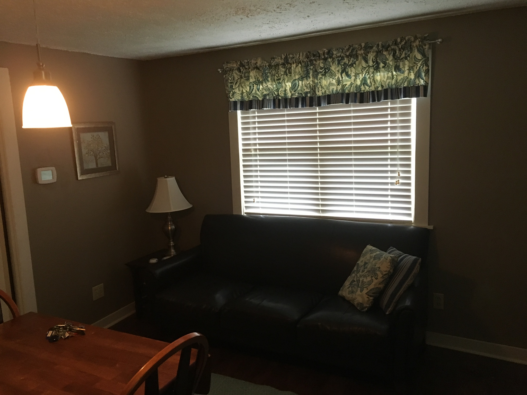 Quaint Cottage in the heart of Spencer Guesthouses for Rent in