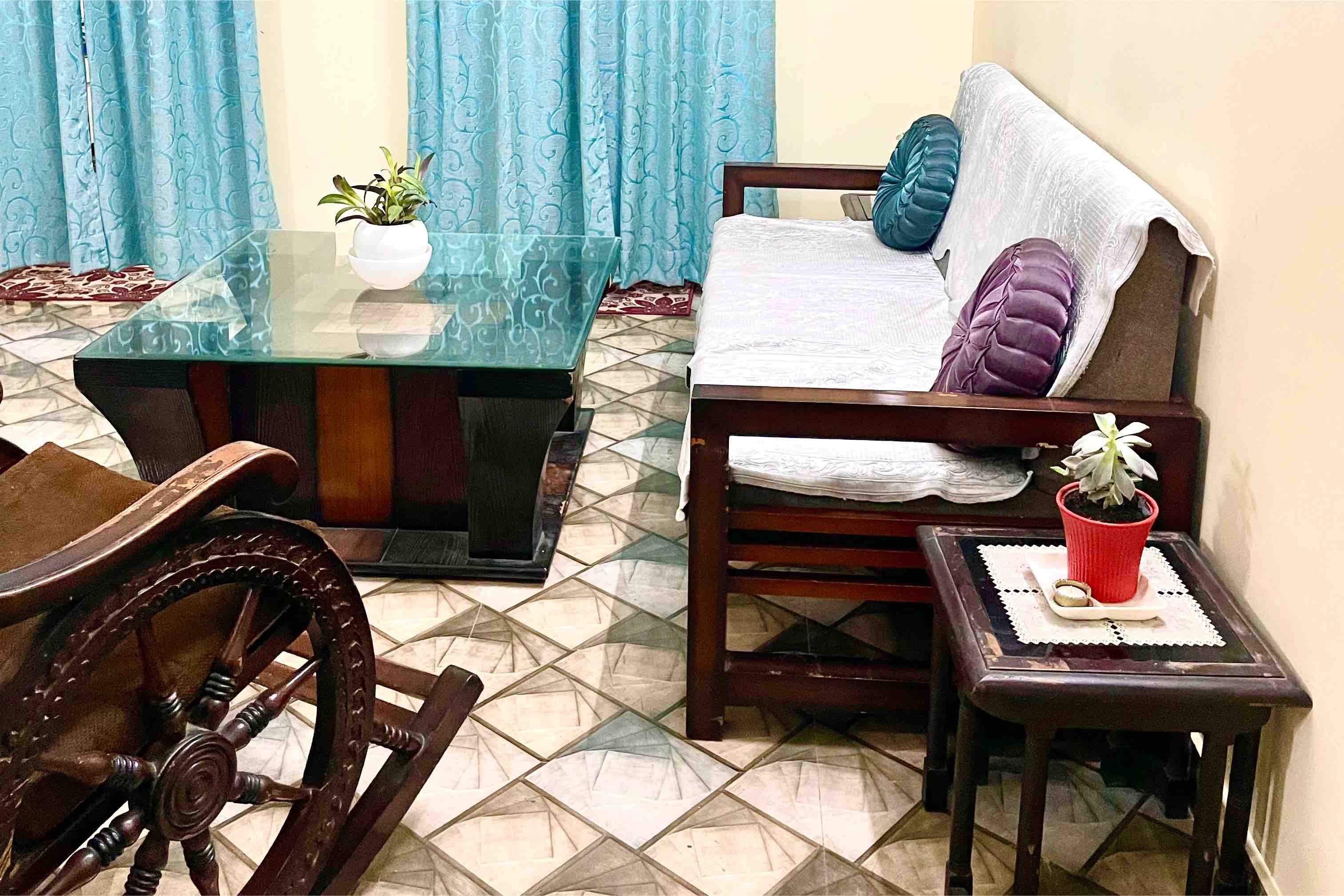 3bk Hidden Heaven apt. At prime location