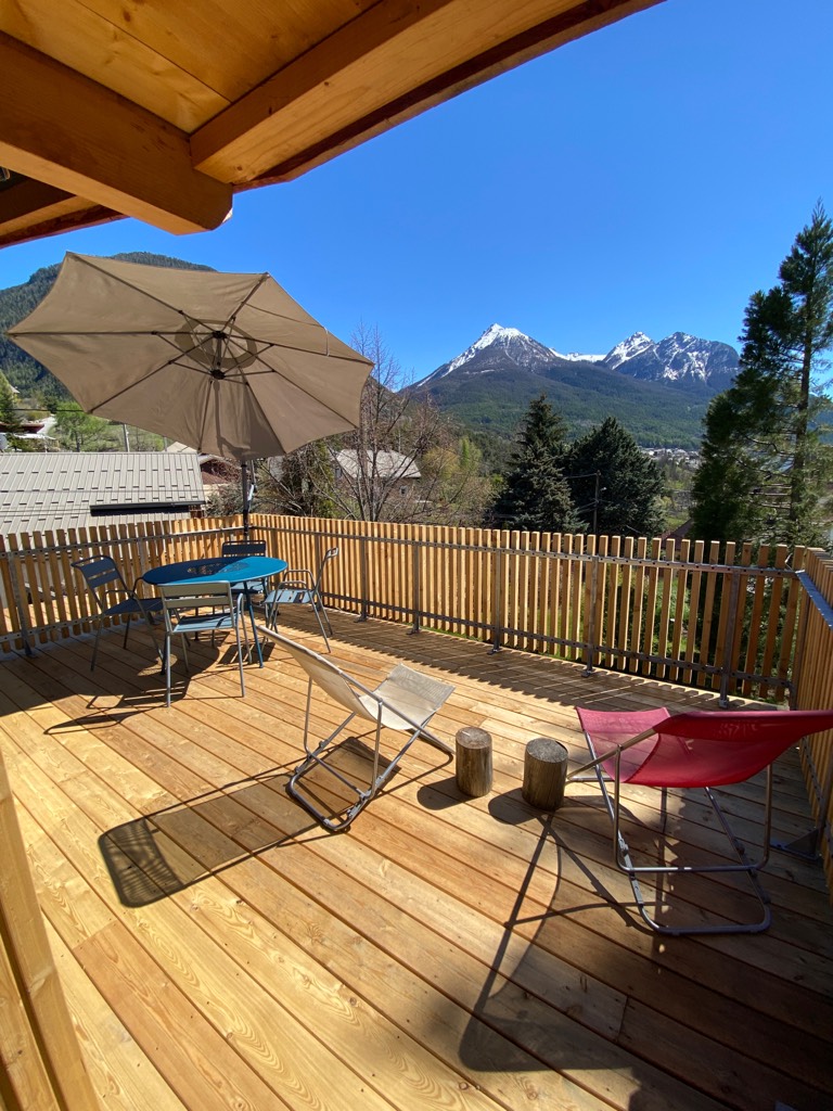 Bright ,  well located apartment,  Briançon