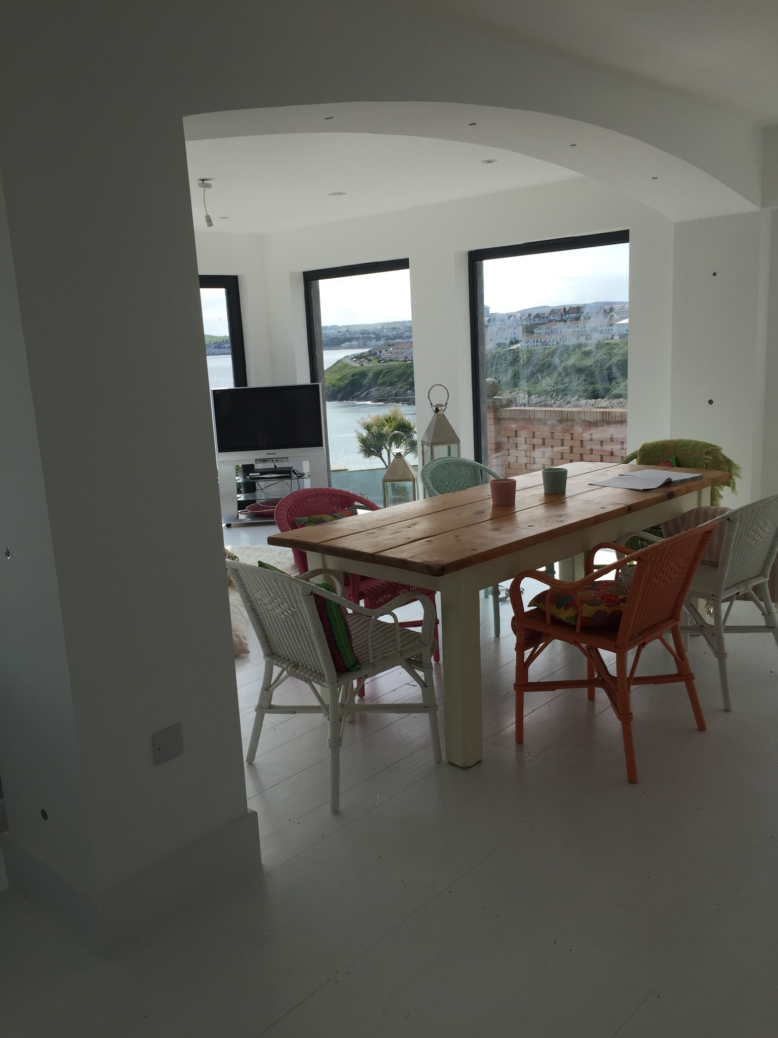 Stunning views, Modern Beach Chic Tourist registrd Flats for Rent in