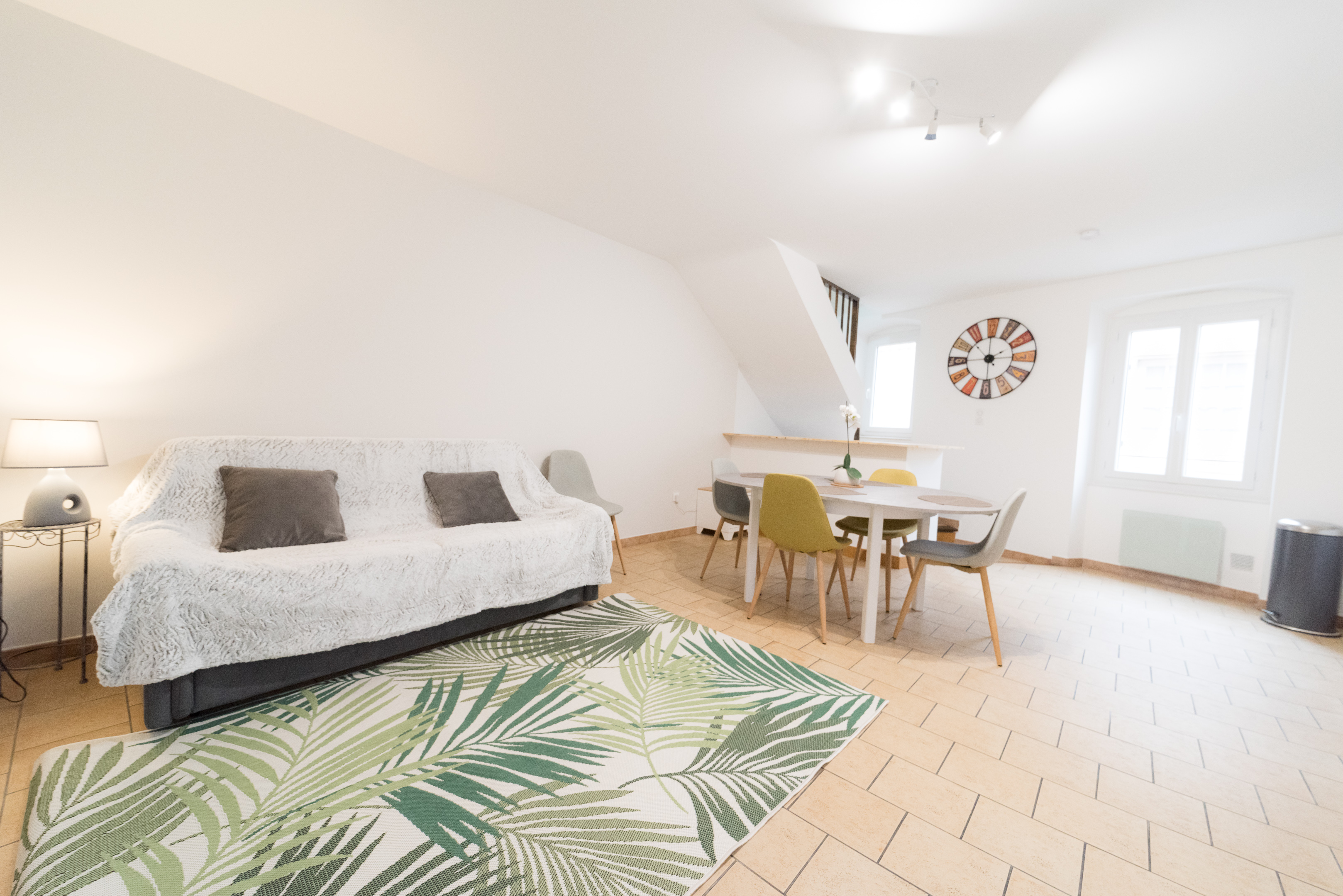Delightful Triplex at the Centre de Pont Saint Esprit