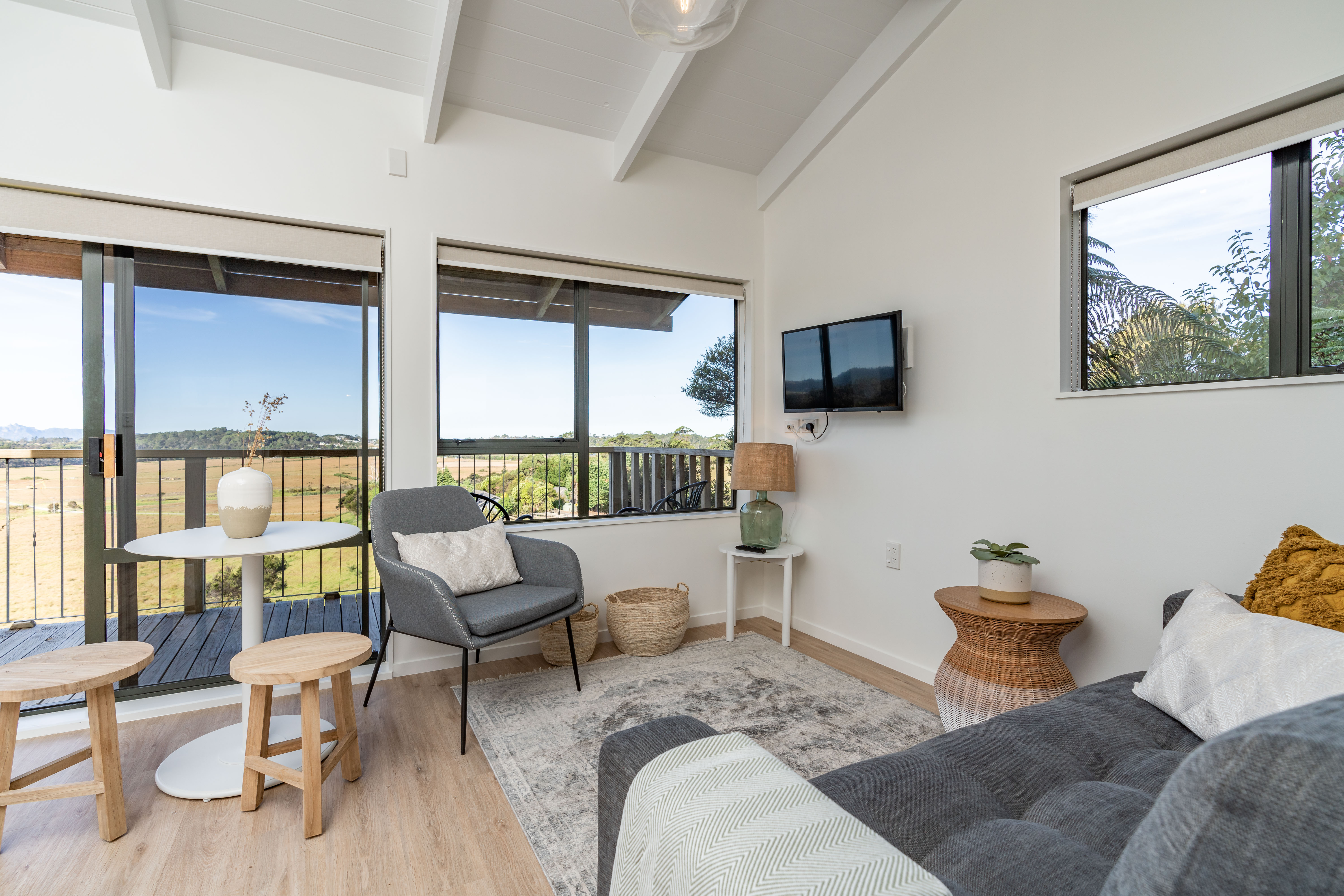 Tui & Nikau Mangawhai - Charming 1 bedroom cabin