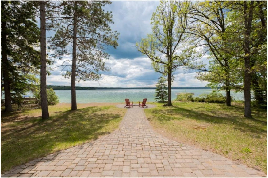 Kabekona Lake Paradise Sandy Beach, Epic Sunsets Cabins for Rent in