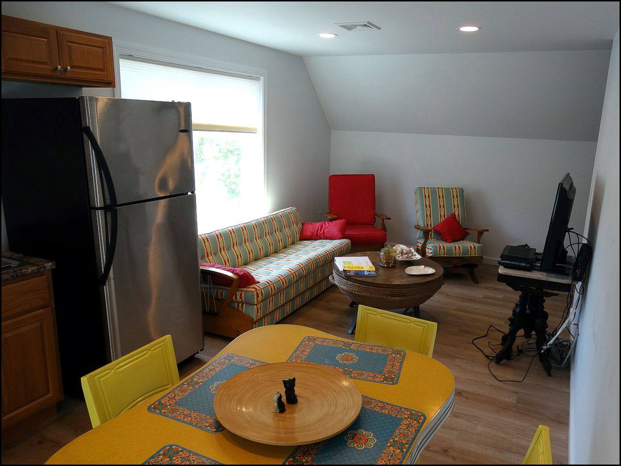 One bedroom Steps from Beach