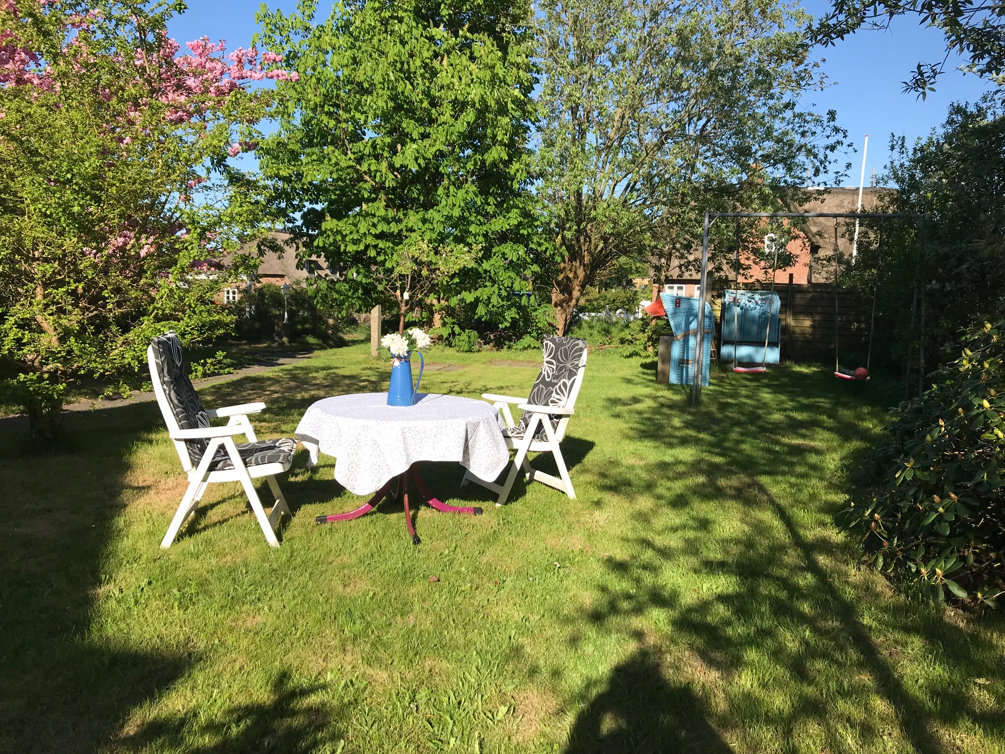 Helle 2 Zimmerwohnung mit Garten, zentral gelegen