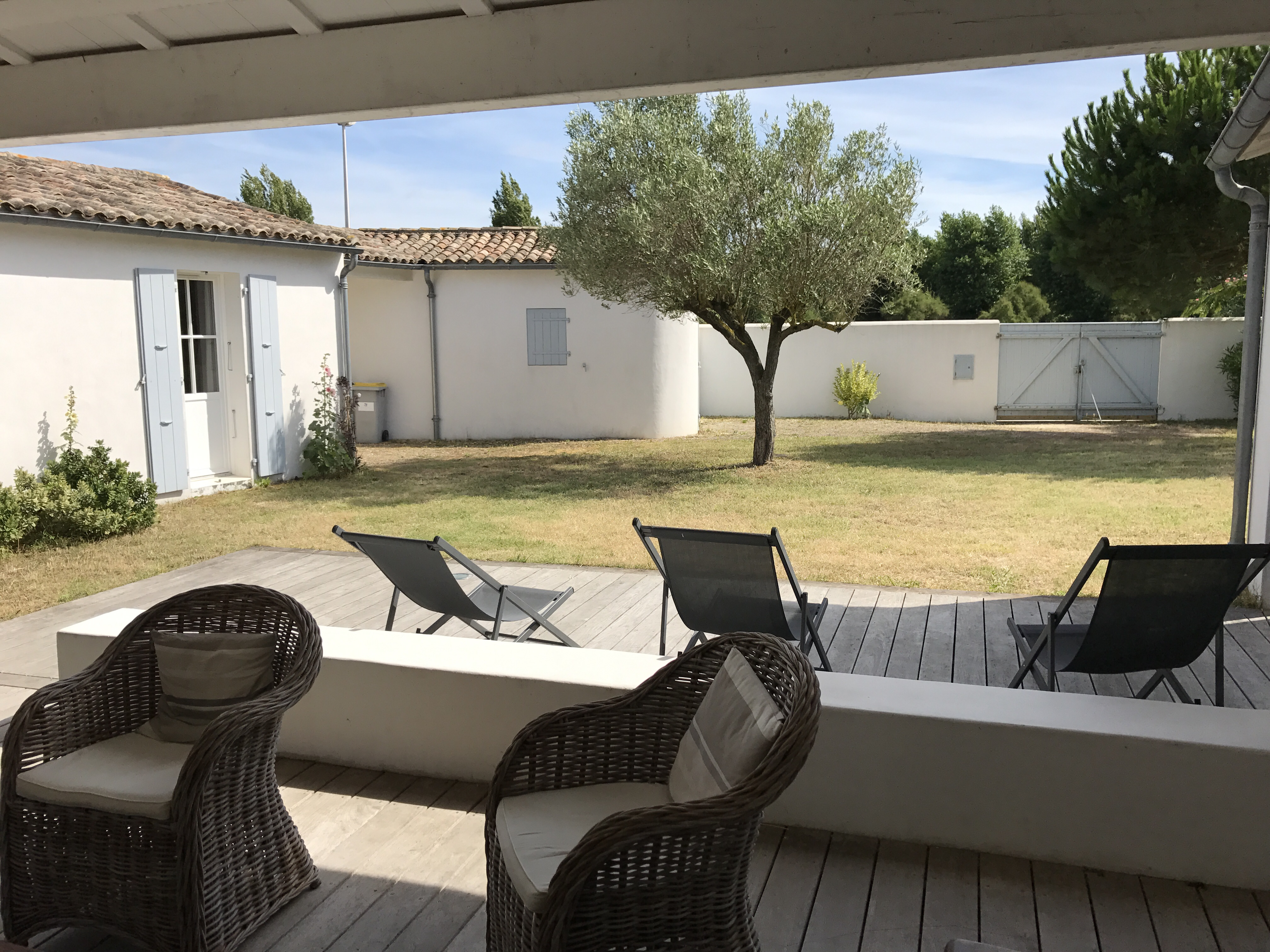 Nice holiday home the doors in re