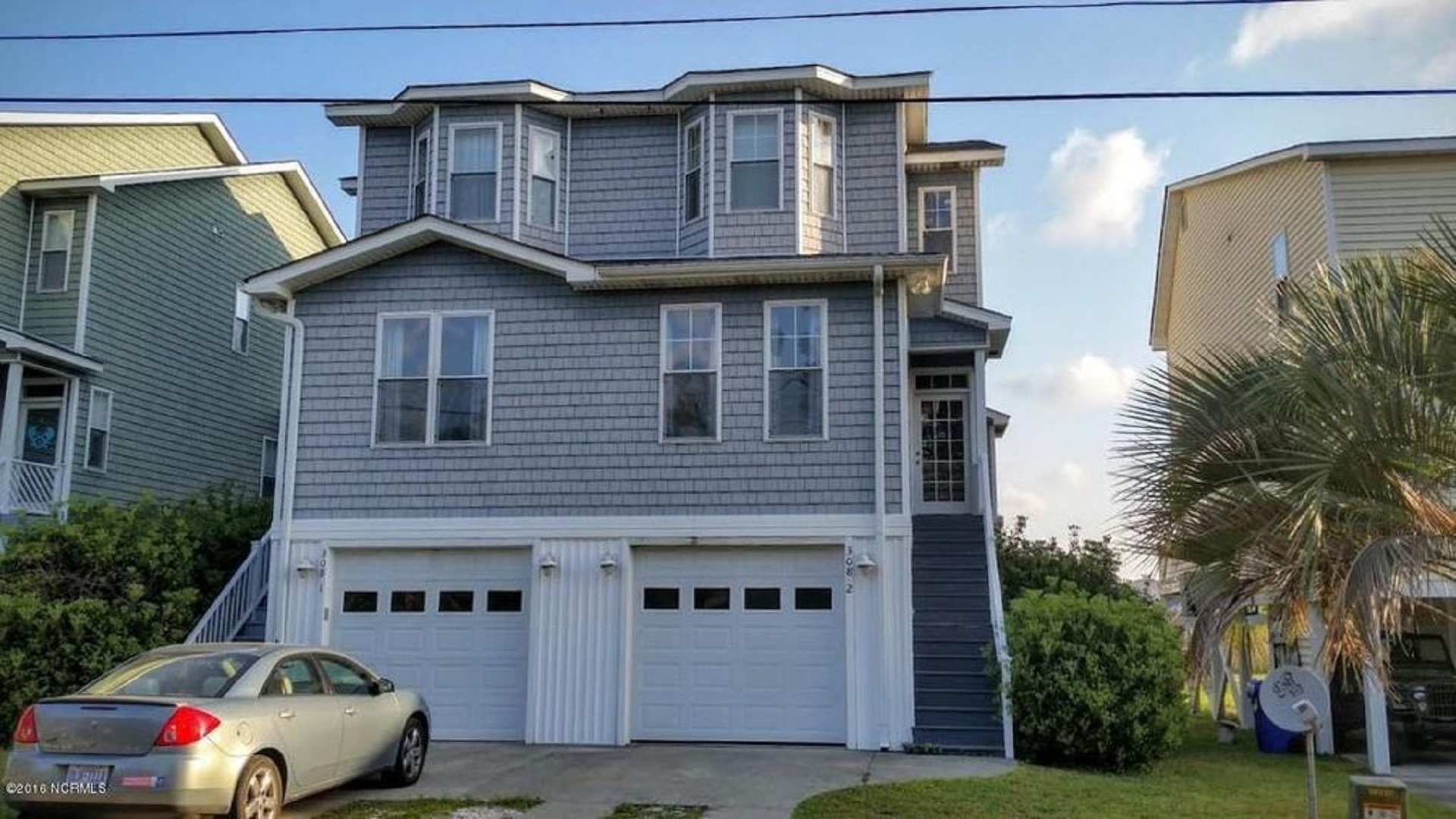 Lake Waterfront Townhome short walk to beach. Townhouses for Rent in