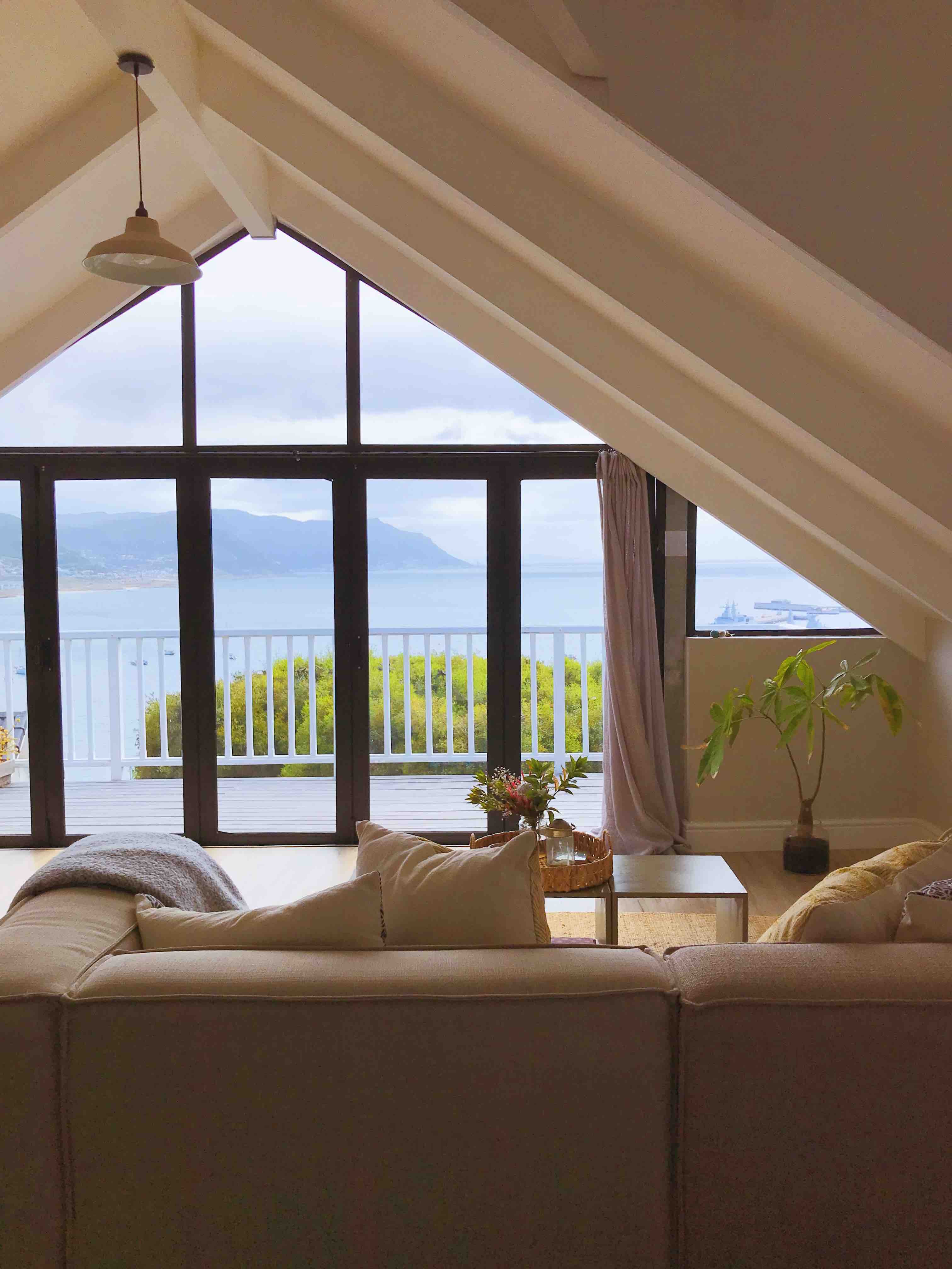 Breathtaking Mountain & Ocean views in Simons Town