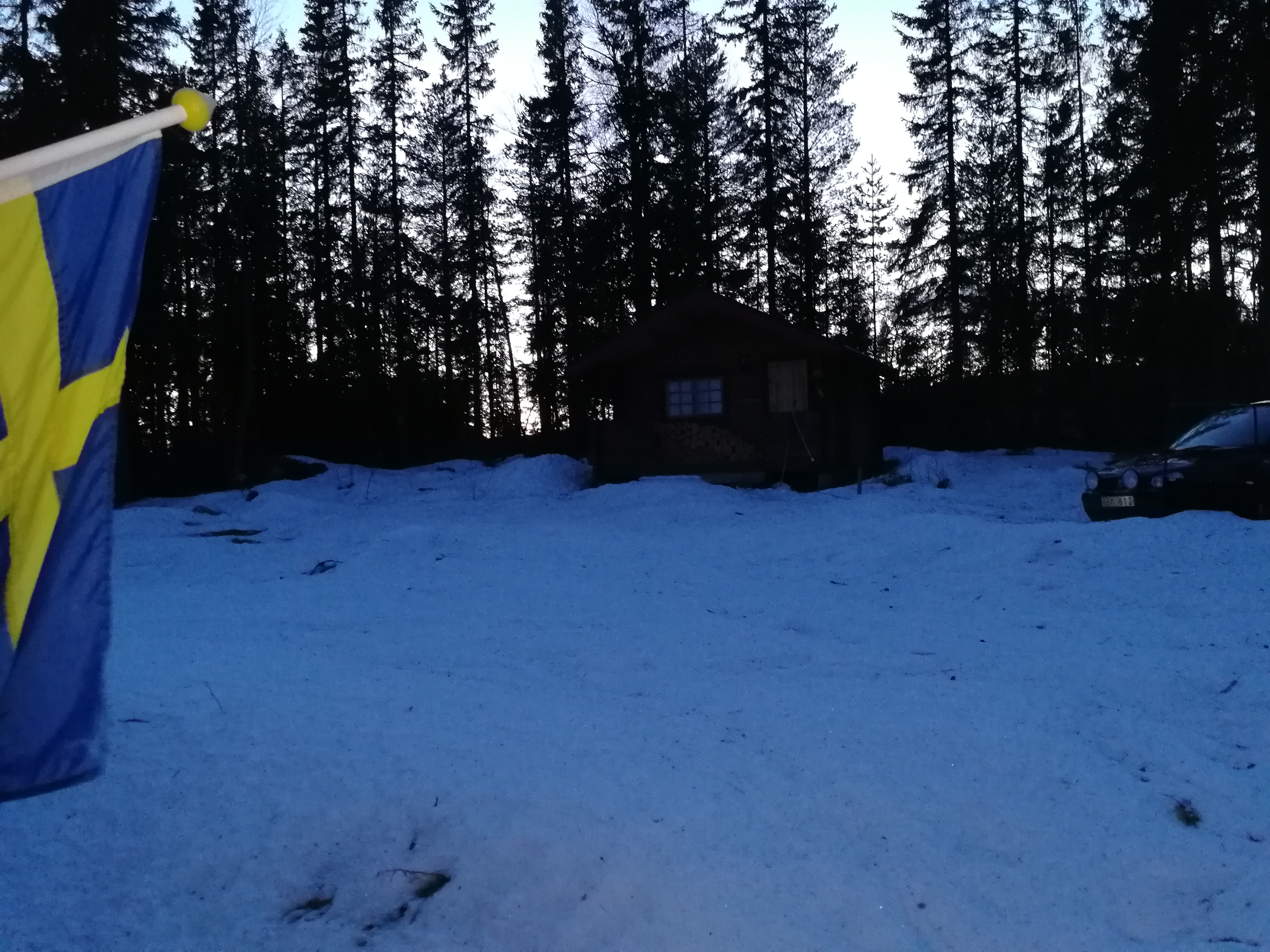 Med vgbeskrivning, satellitbilder, gatubild, drnarbild, tomtgrnser och friluftskarta. Fjllglimtsvgen 4 B Oviken karta - unam.net