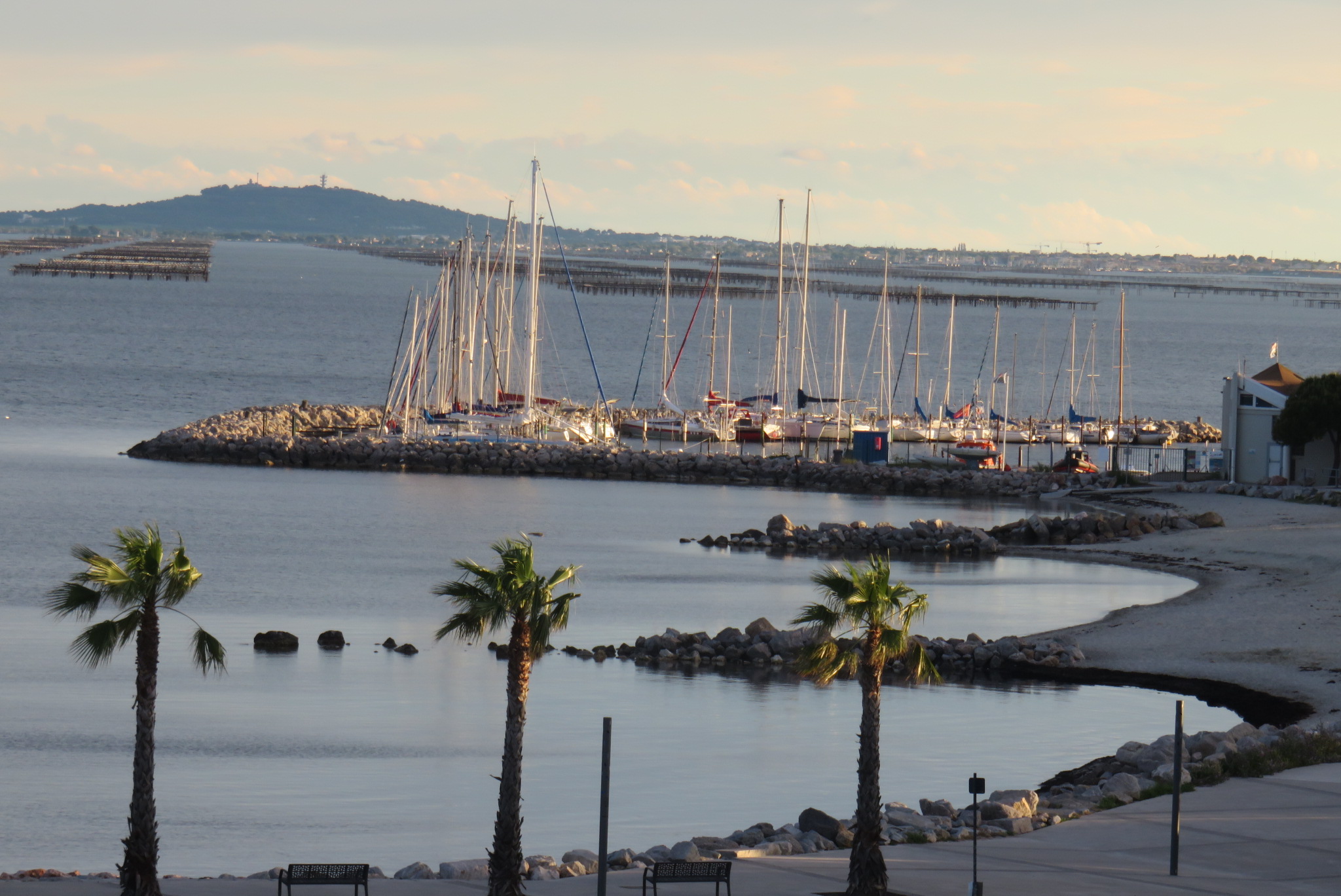 XXL Terrace Panoramic View on Thau Lagoon