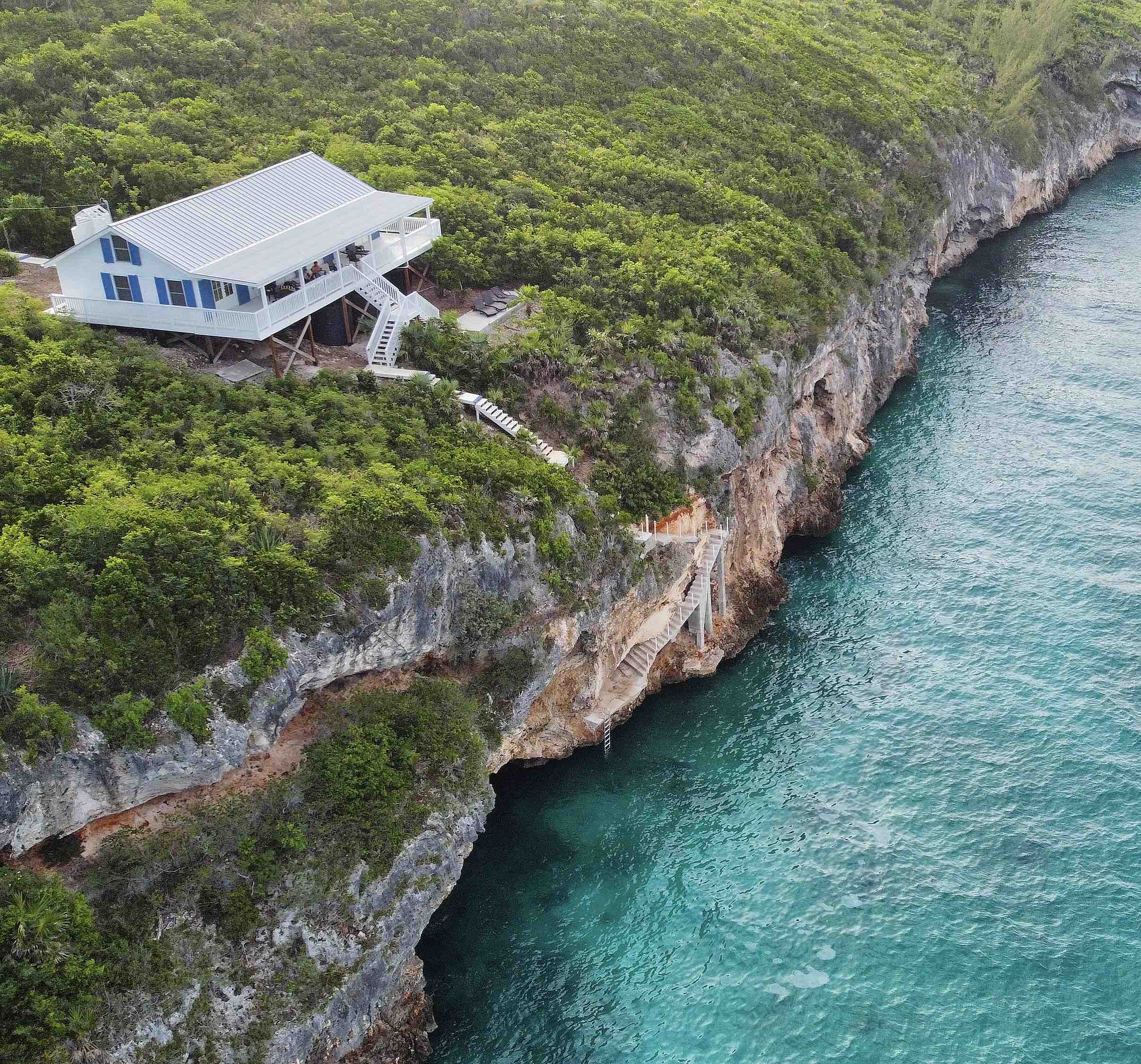 Slowtide Eleuthera - NEW home right on Caribbean!