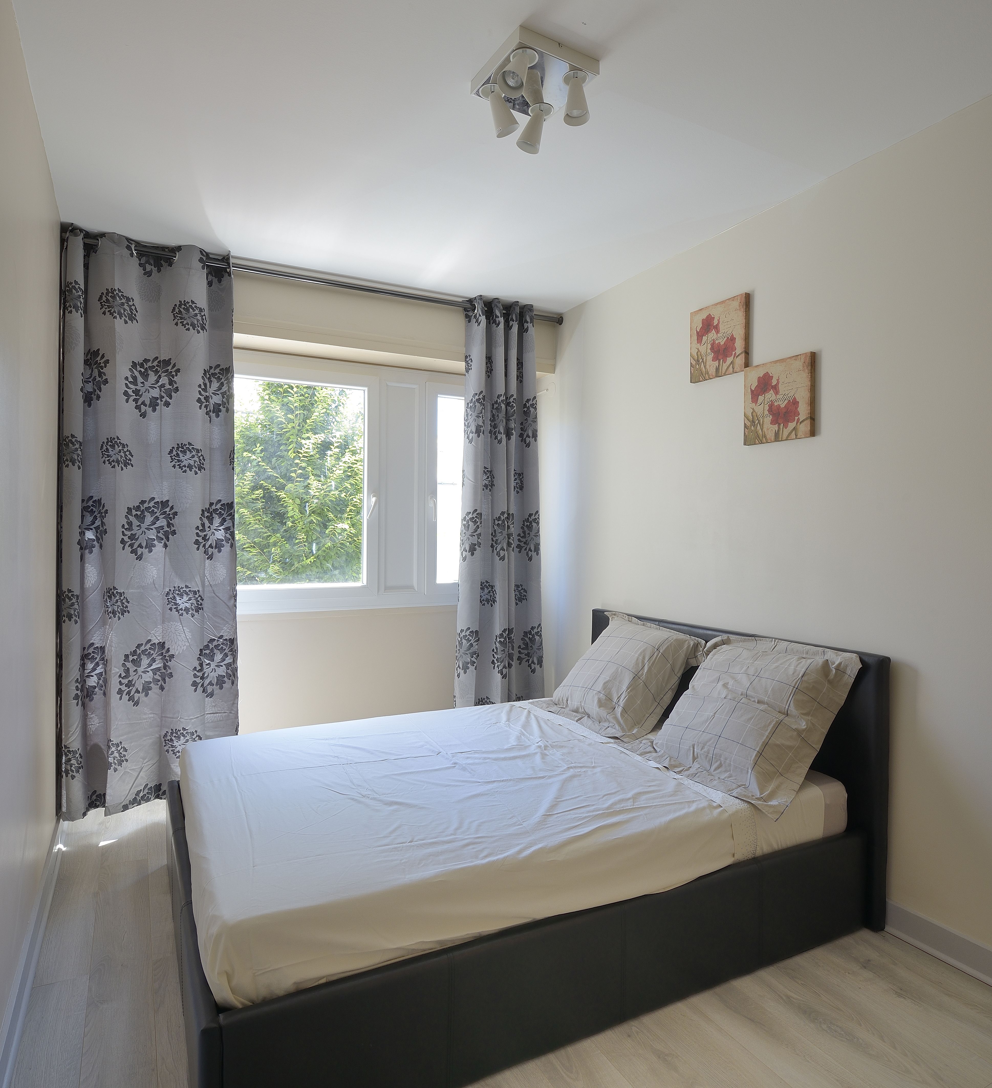 Le Grey La Bonne Marienne Jardin des Plantes Apartments for Rent