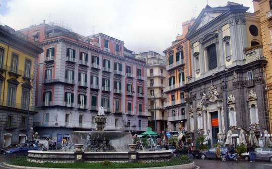 Relax in the heart of Naples (piazza Plebiscito) in San Ferdinando, Naples