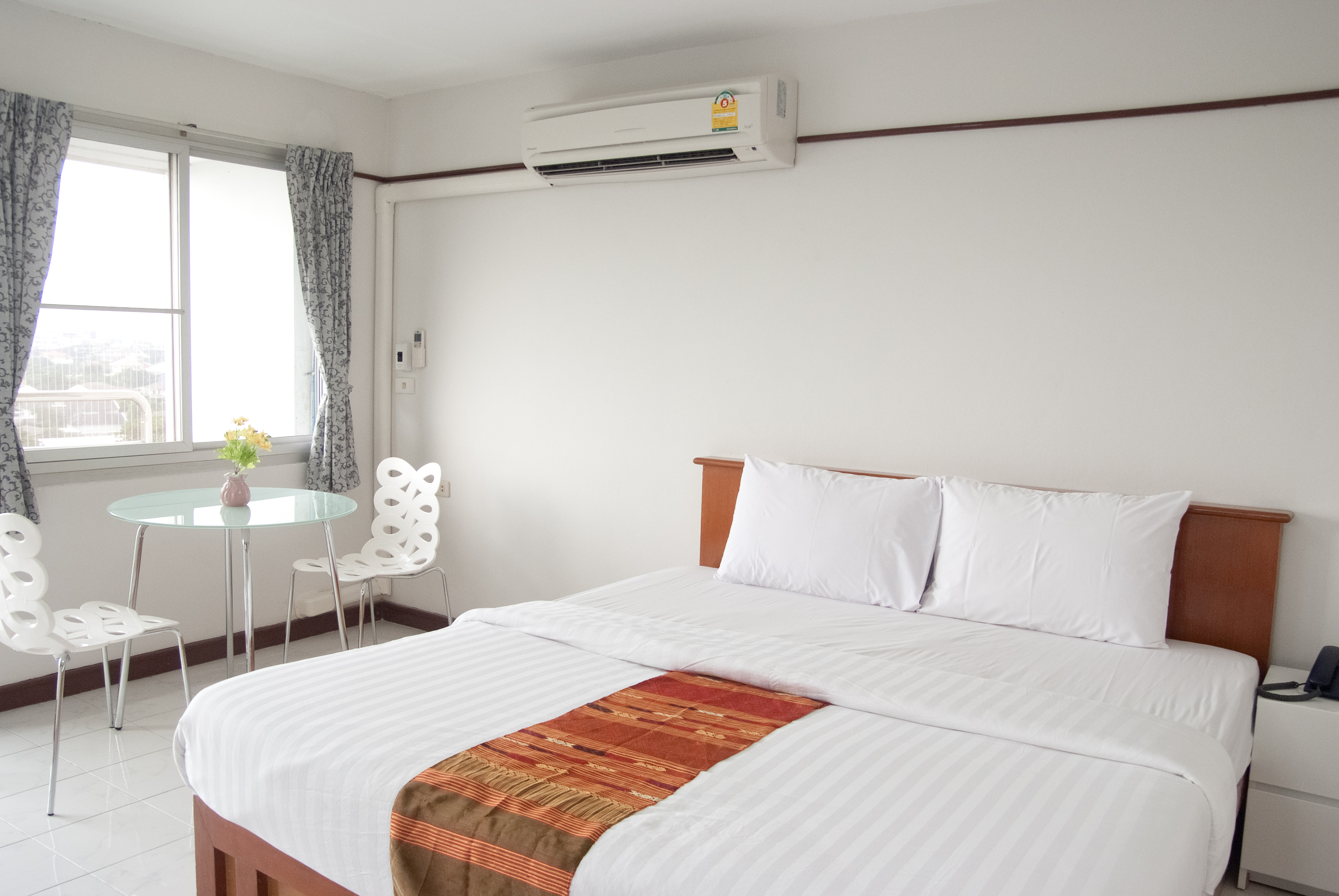 Studio with kitchen @ Ratchada in Phaya Thai, Bangkok