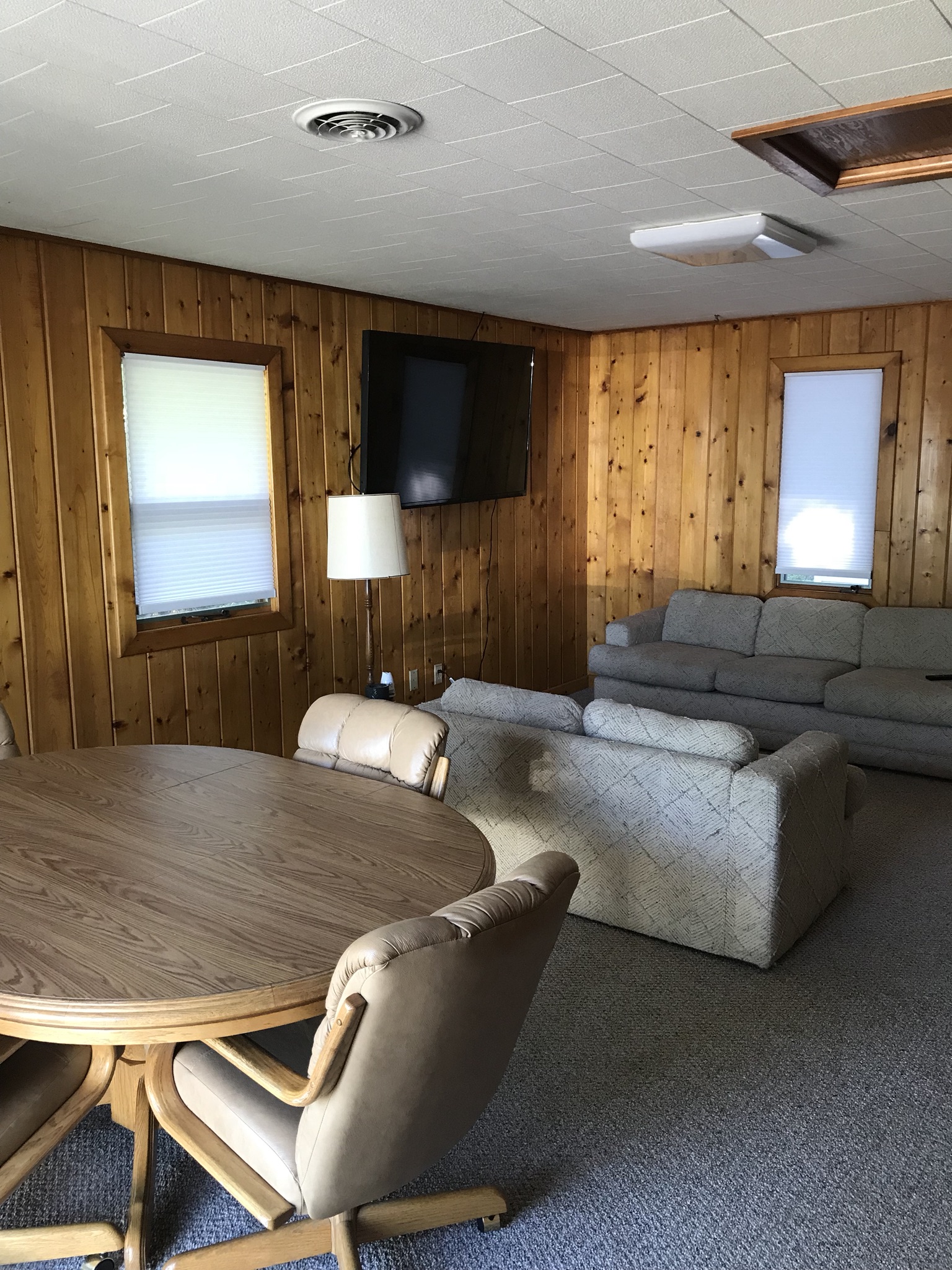 Vacation on Otter Tail Lake Cabins for Rent in Battle Lake, Minnesota
