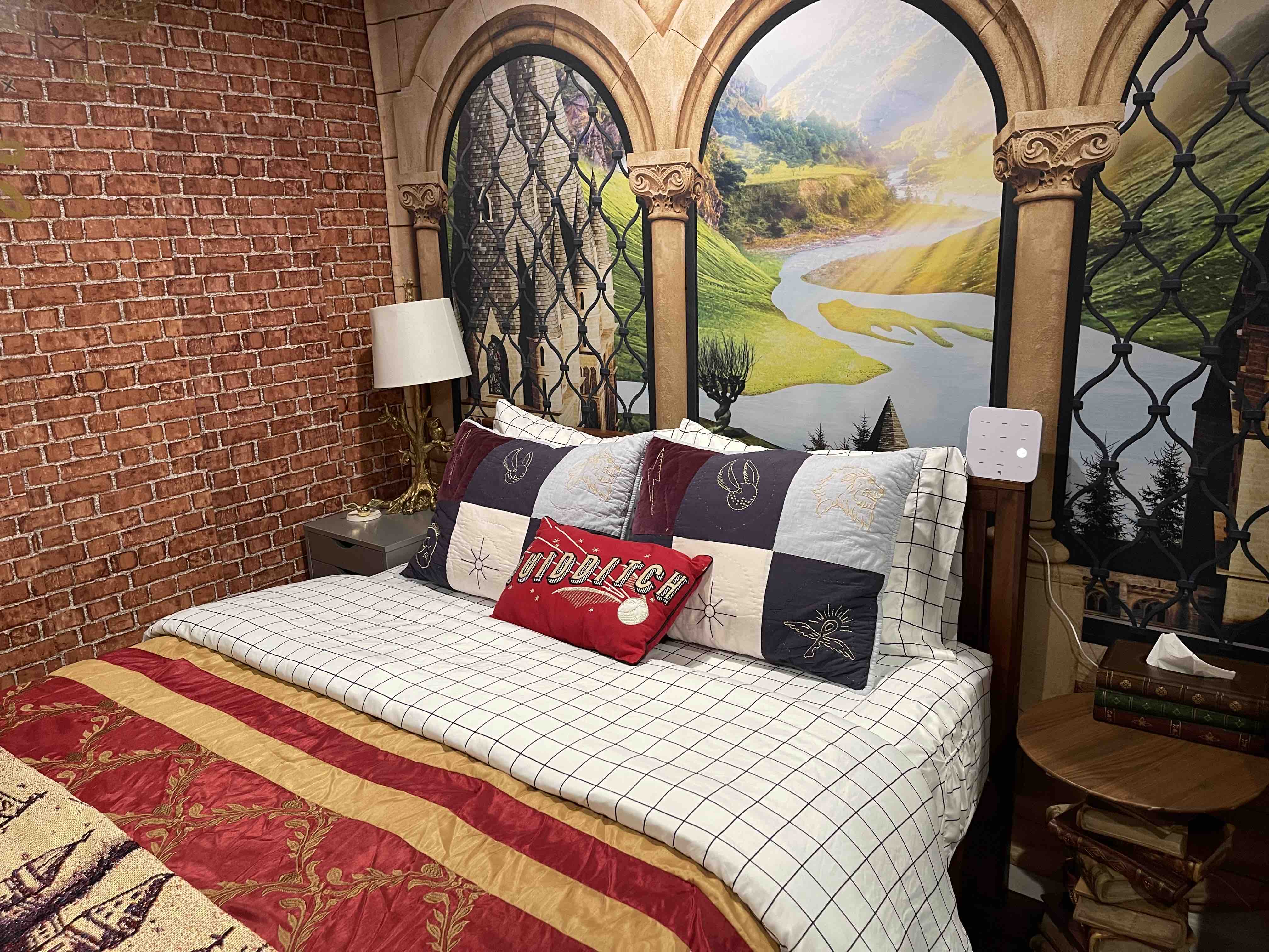 Magic Harry Potter Theme room near Beach/GGP/ZOO