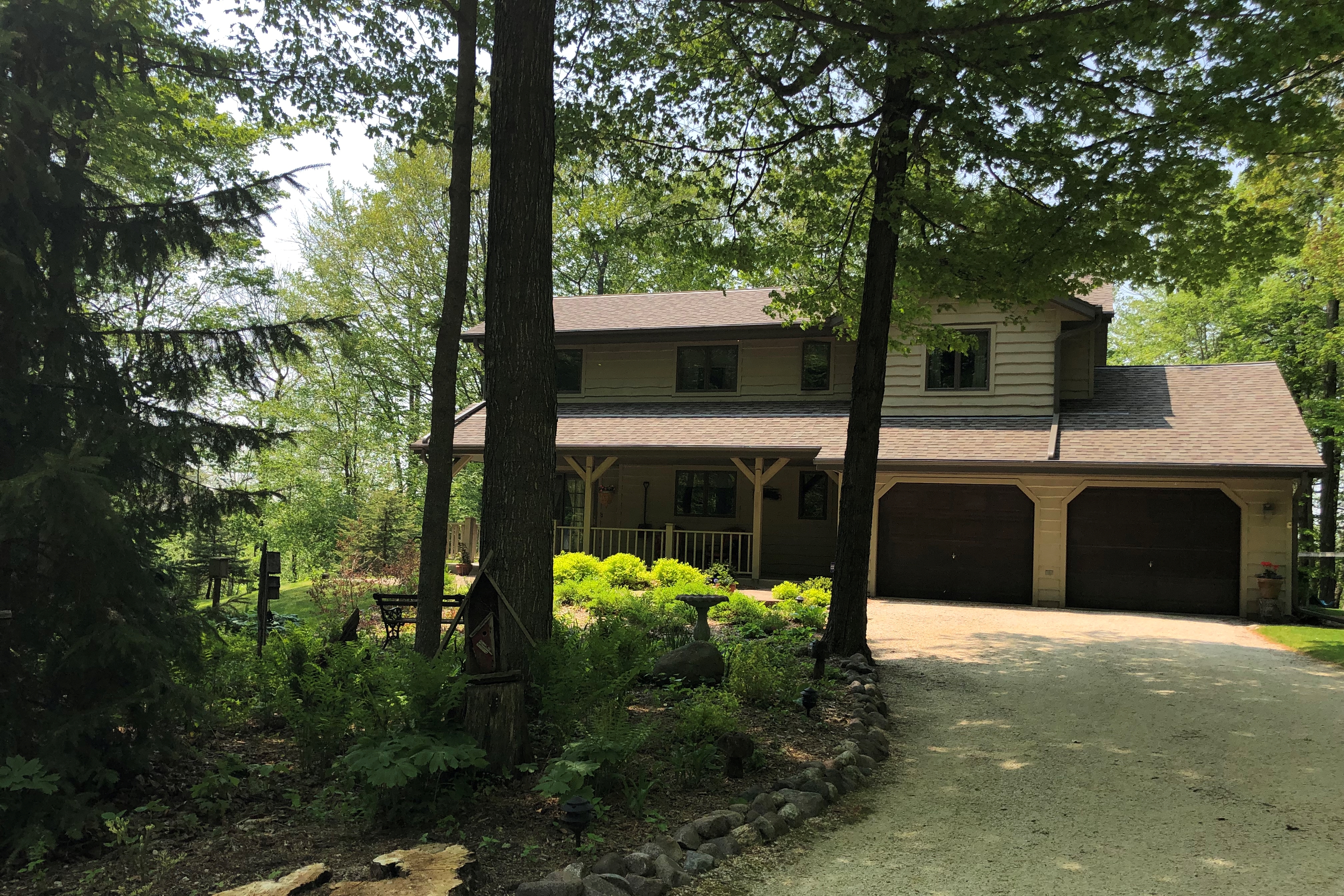 Woodland Creek Retreat: explore & relax!