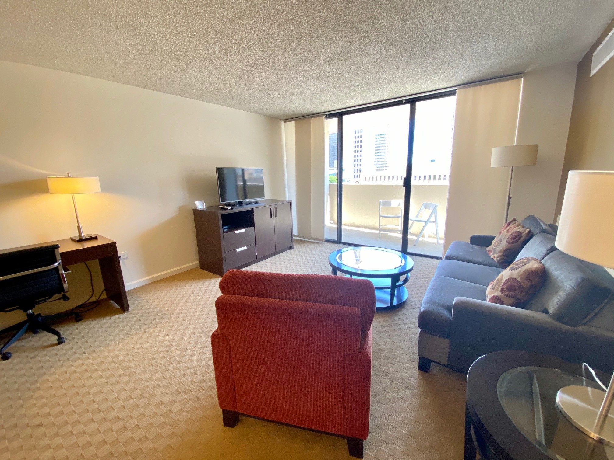 2x2 w/Private Balcony! Brooks Tower 5J in CBD, Denver