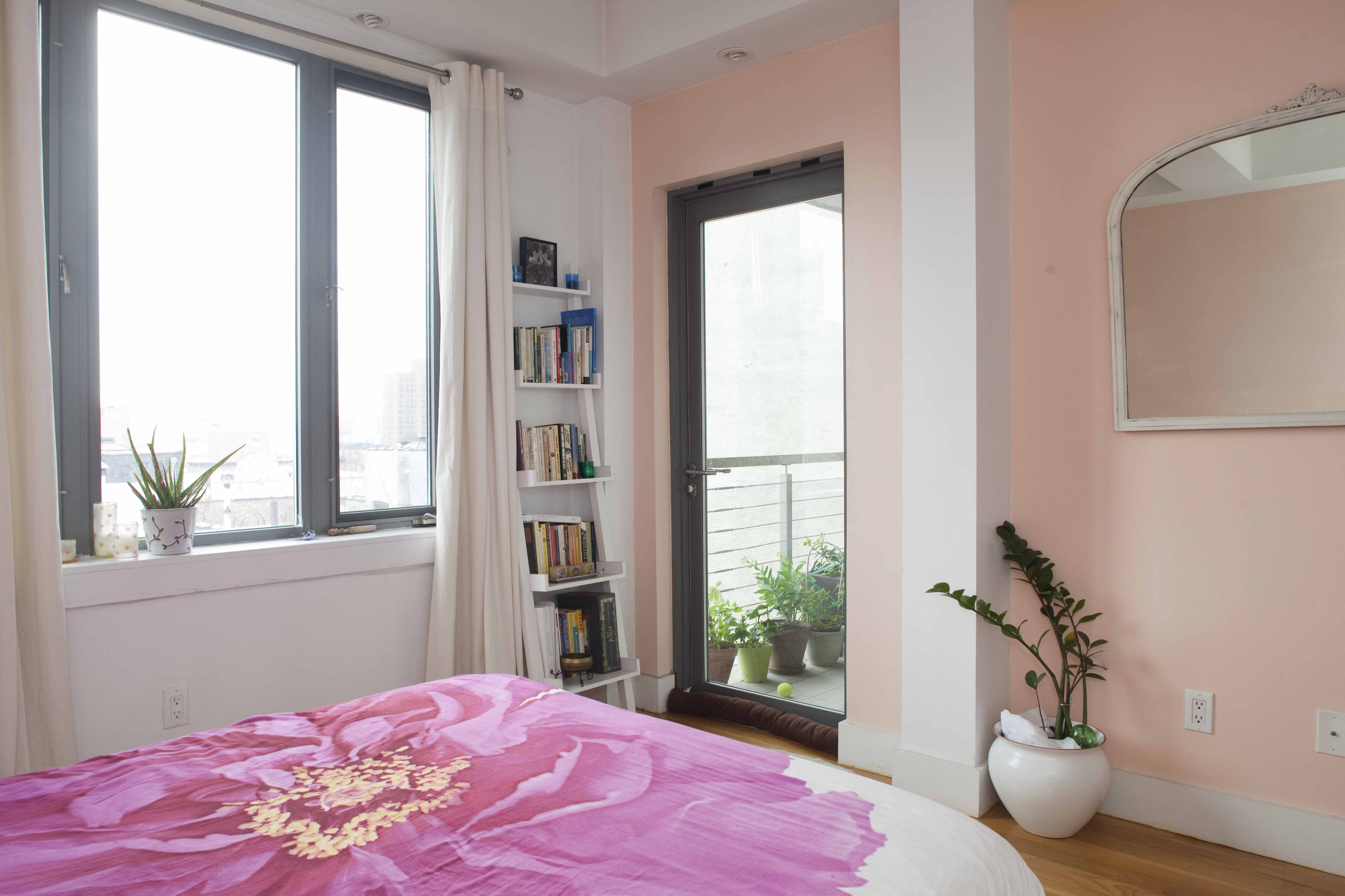 Spanish Harlem with terrace. Apartments for Rent in New York, New York, United States