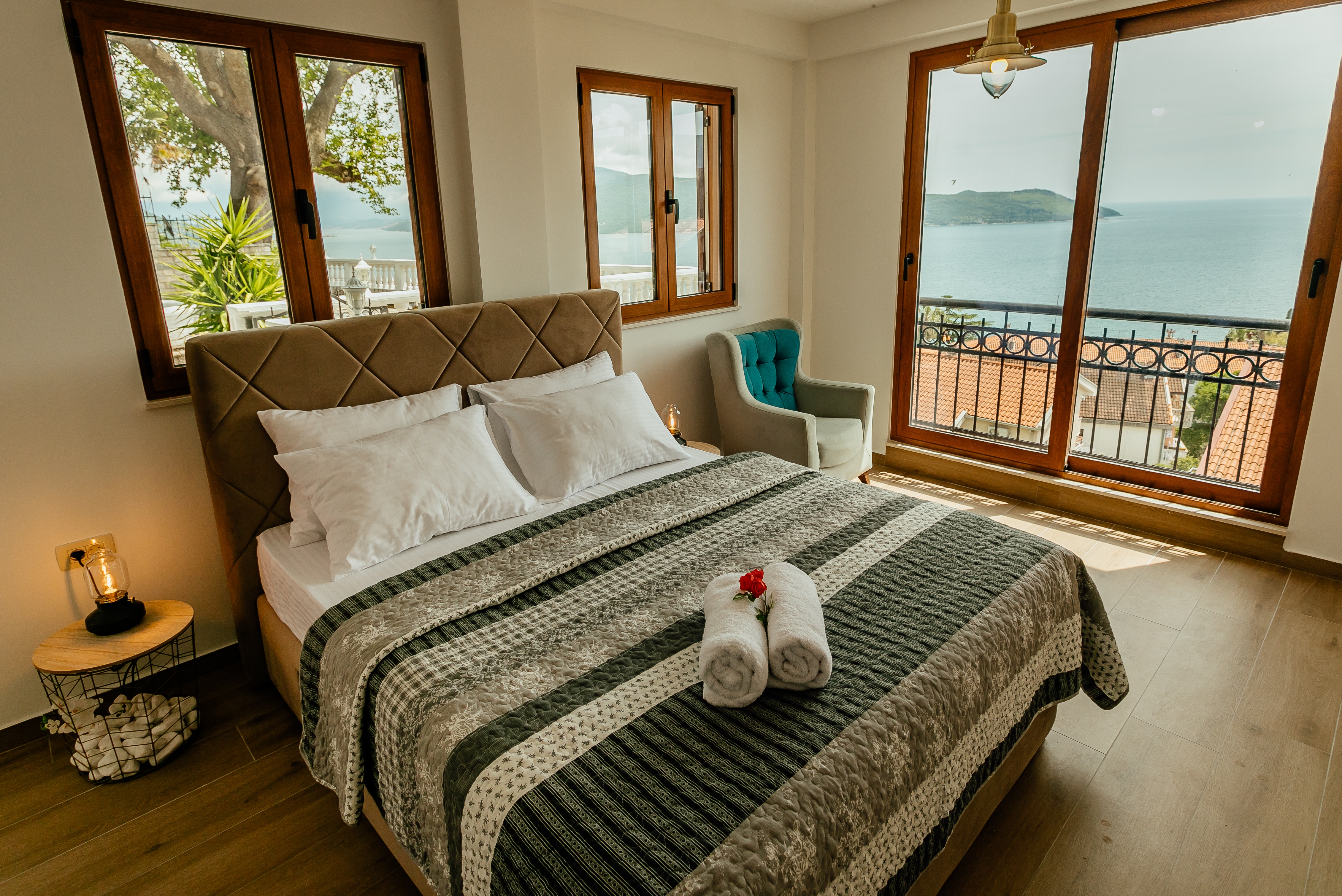 Sea view luxury studio