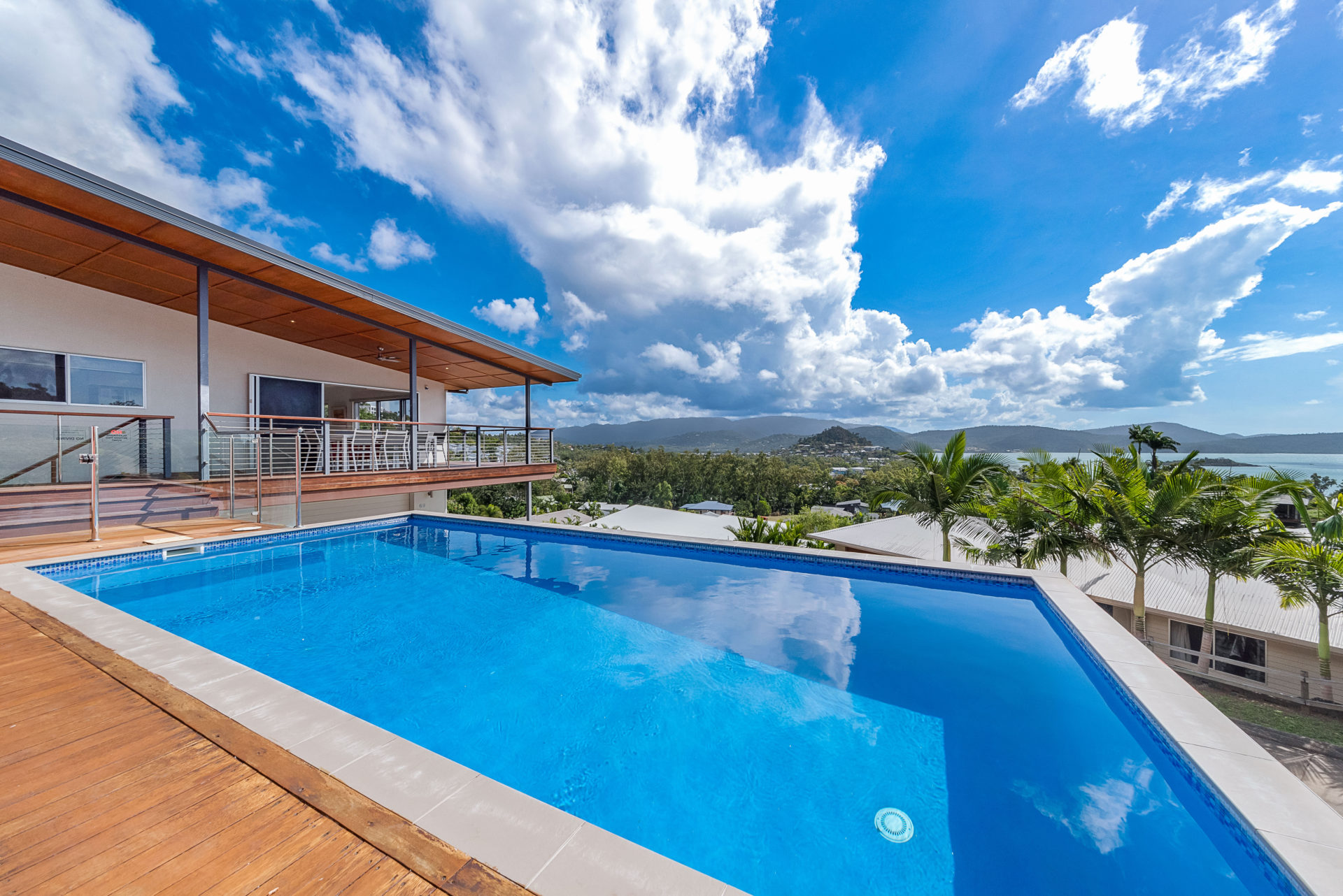 Viewpoint Holiday Home Cannonvale Houses For Rent In