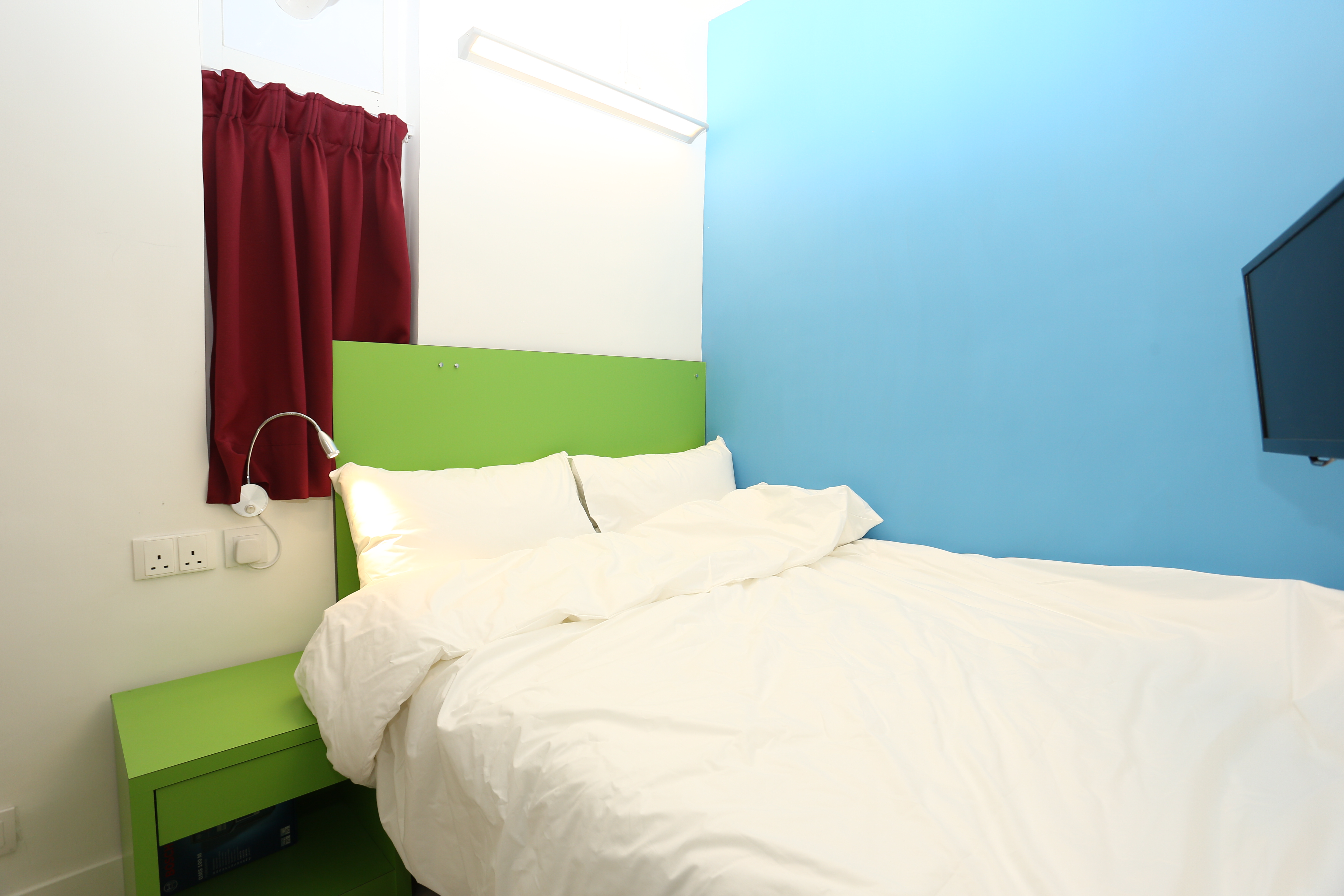 Tsim Sha Tsui MTR Double Rm with private washroom in Yau Tsim Mong, Hong Kong