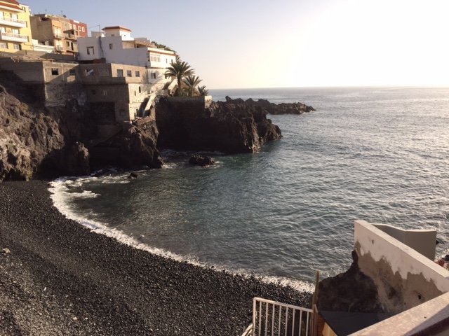 Studio for rent by the sea