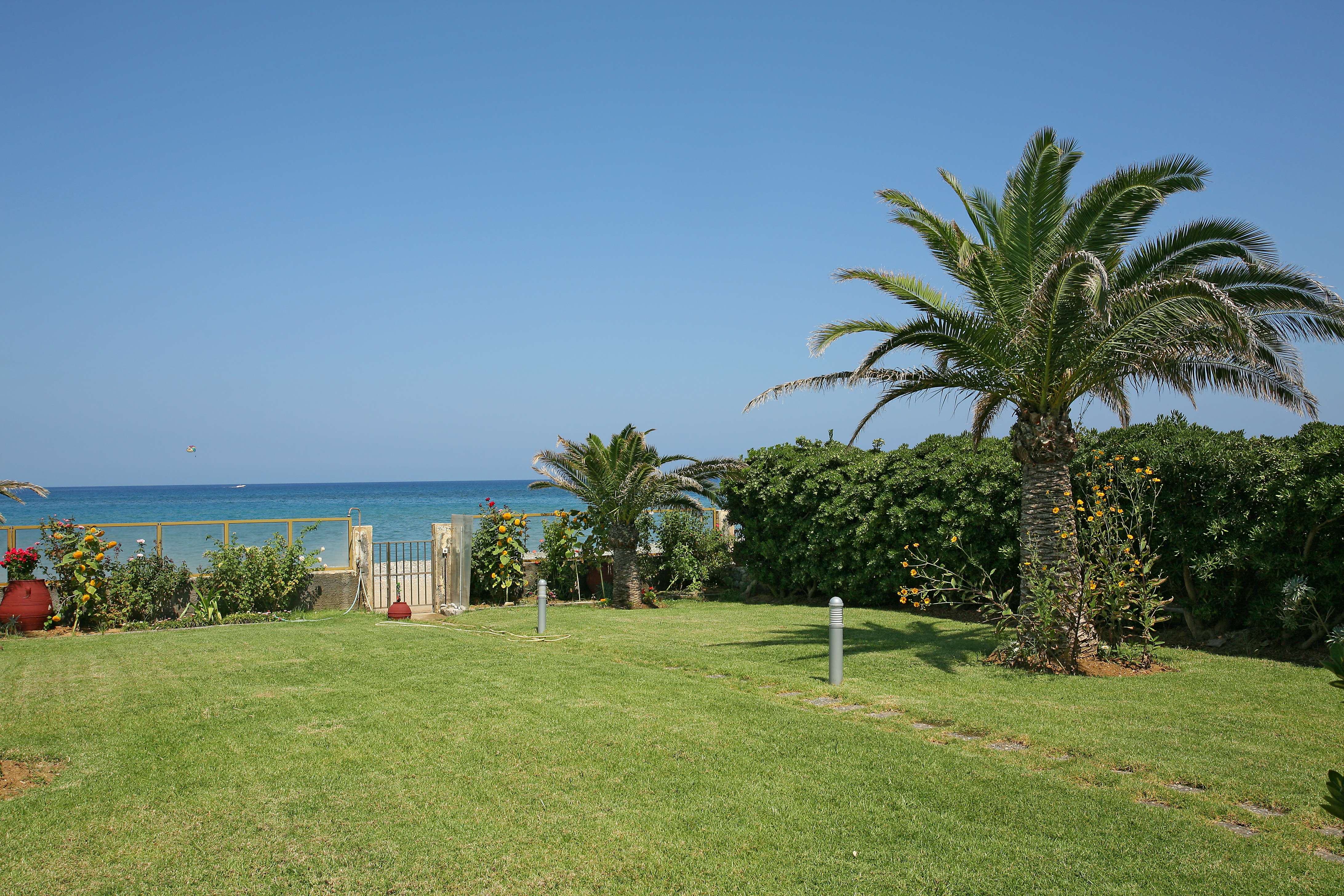 Pervolè West: Beach Holiday @ Sea Front in Αποκορώνου, Crete