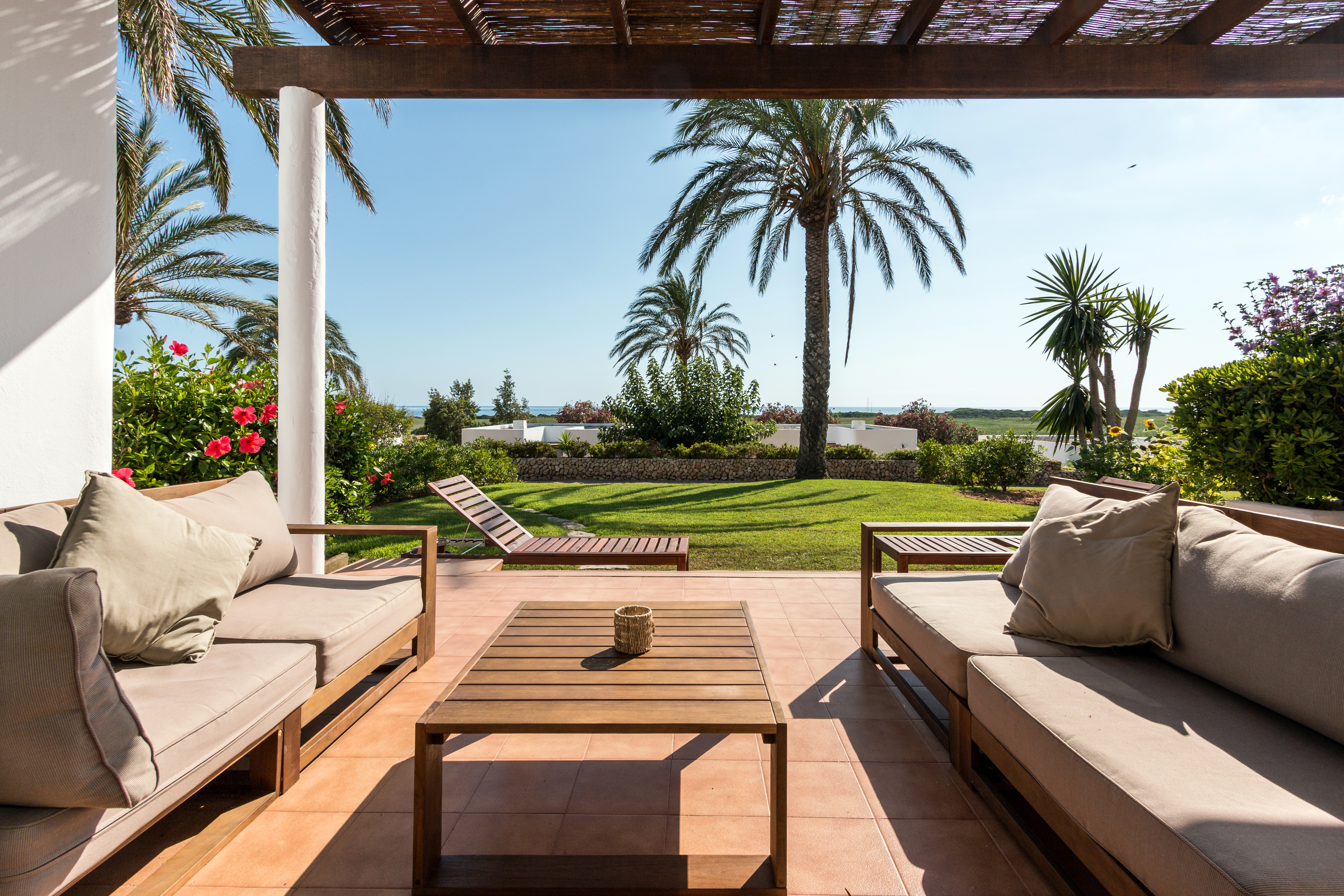 Modern design small villa. in Alaior, Menorca