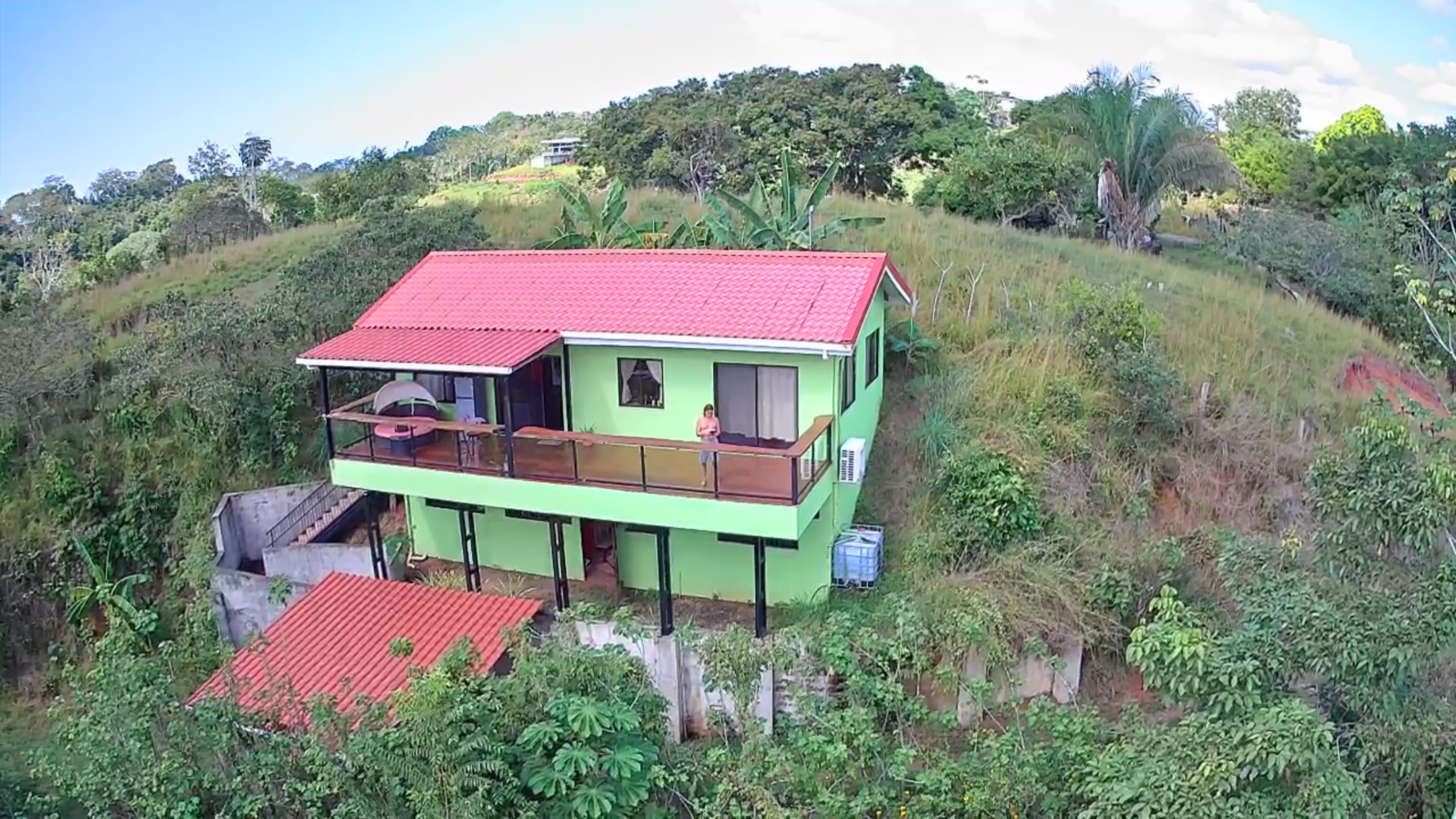 Private house with deck in the Pacific foothills