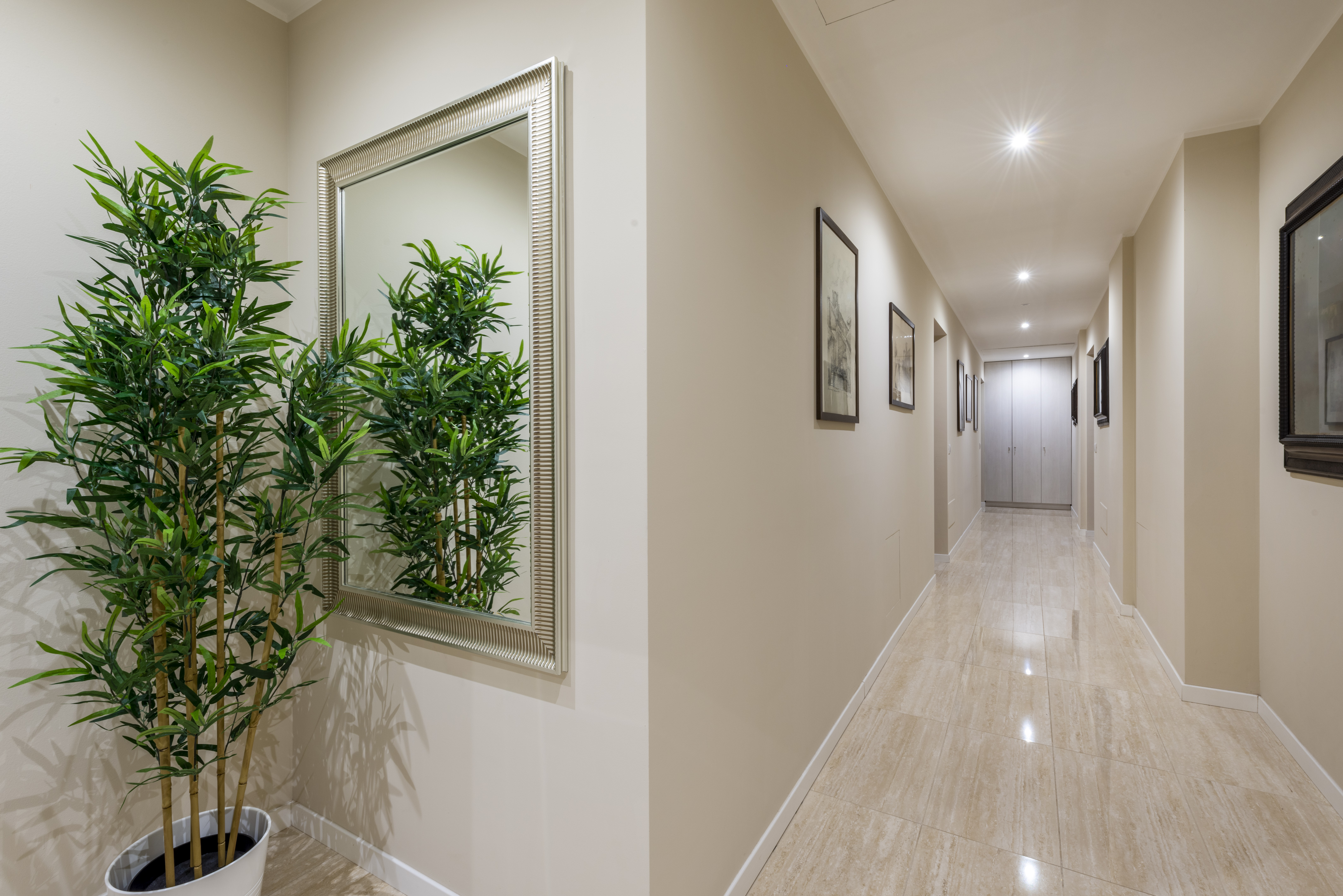 DUOMO2-Elegant Apt. With 2 Bedrooms & 2 Bathrooms