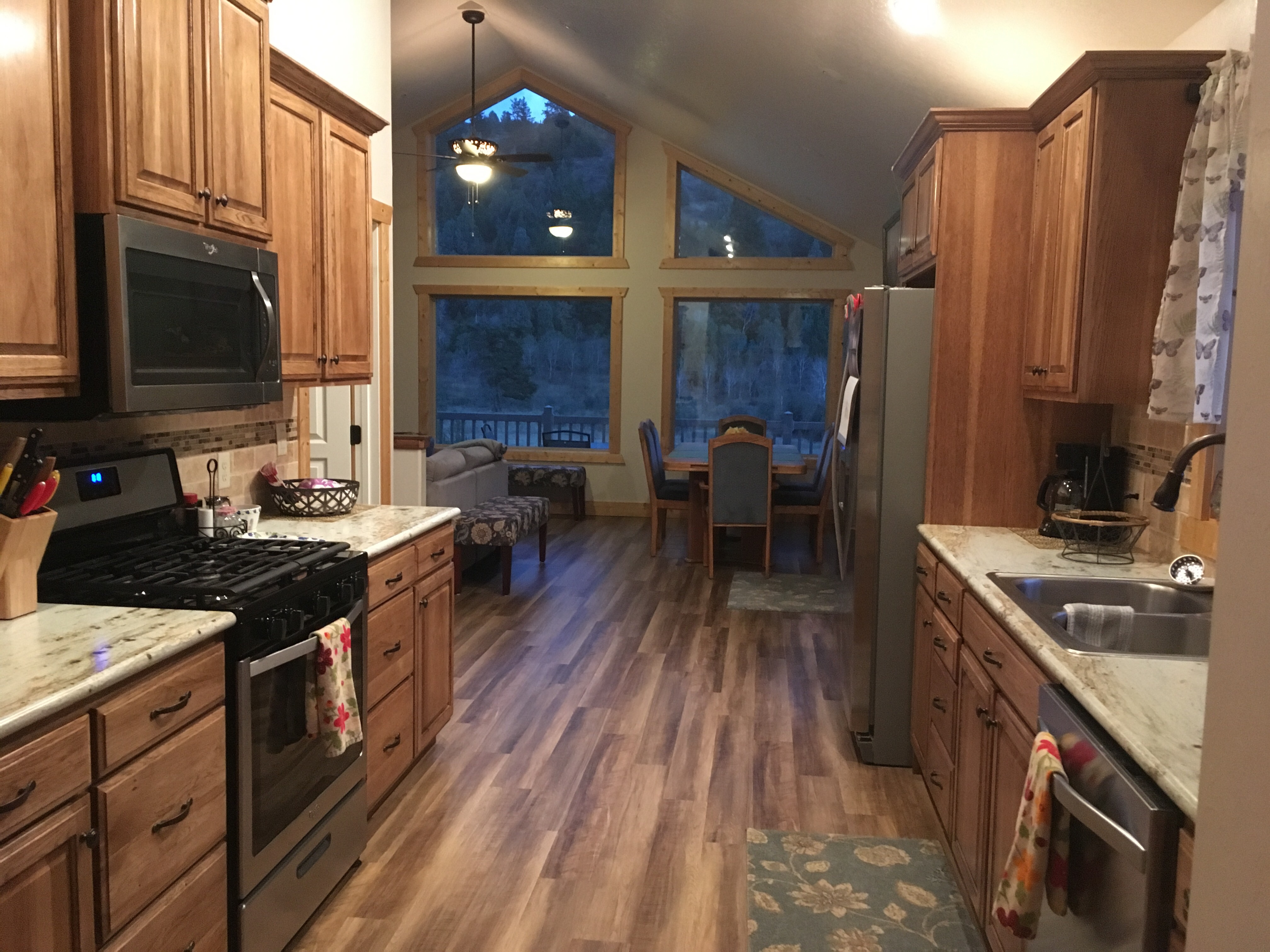 Canyon Creek Cabin A Getaway Touched by Nature! Cabins for Rent in