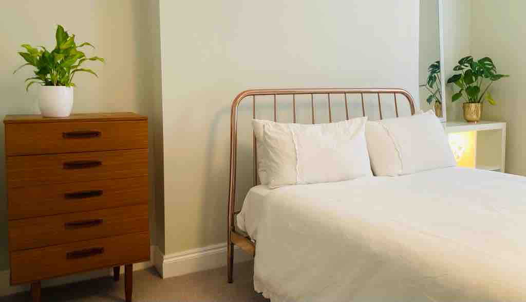 Spacious 1 bed close to beach