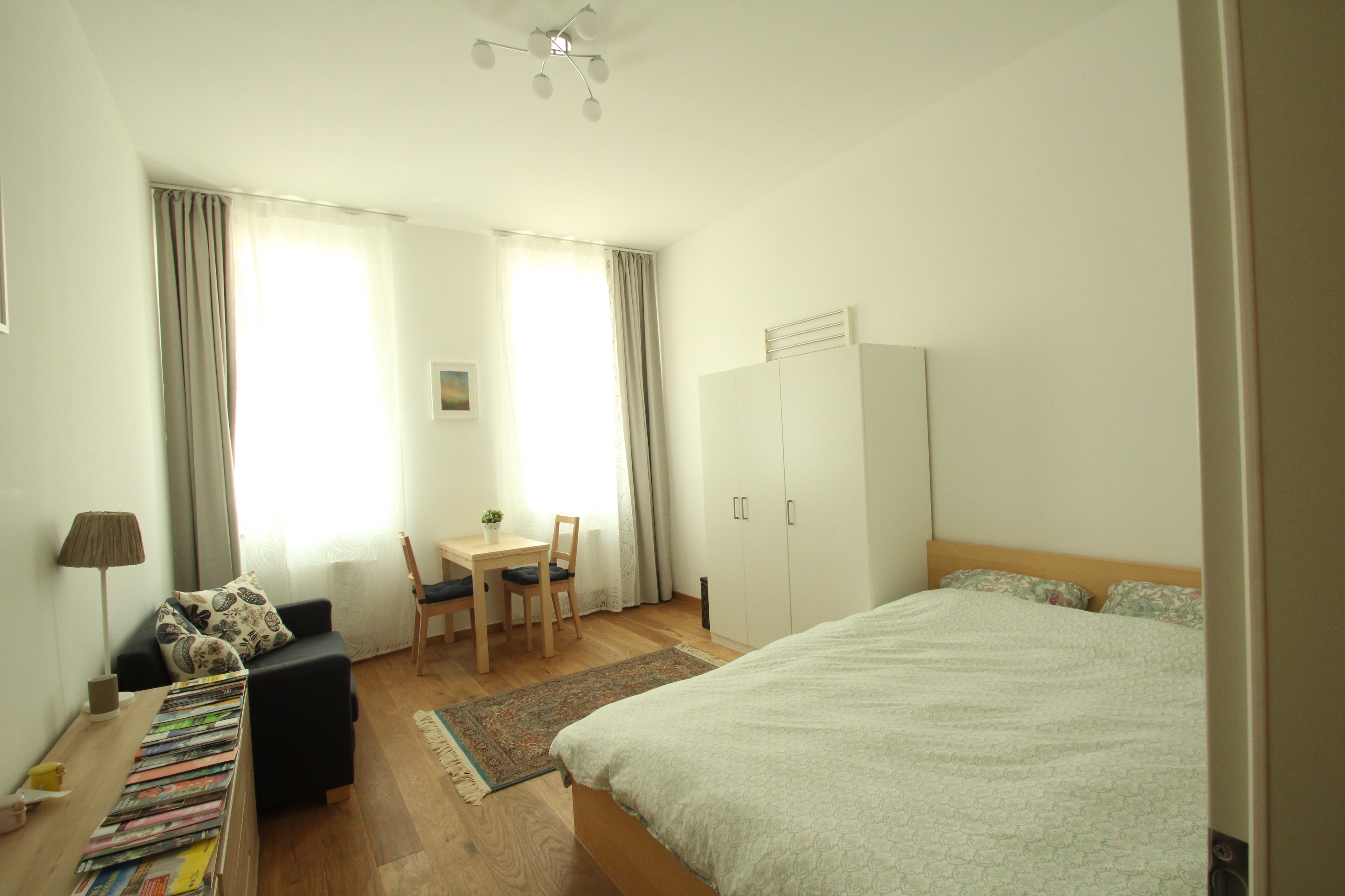 CLEAN&COSY flat near Center! Direct metro to OPERA