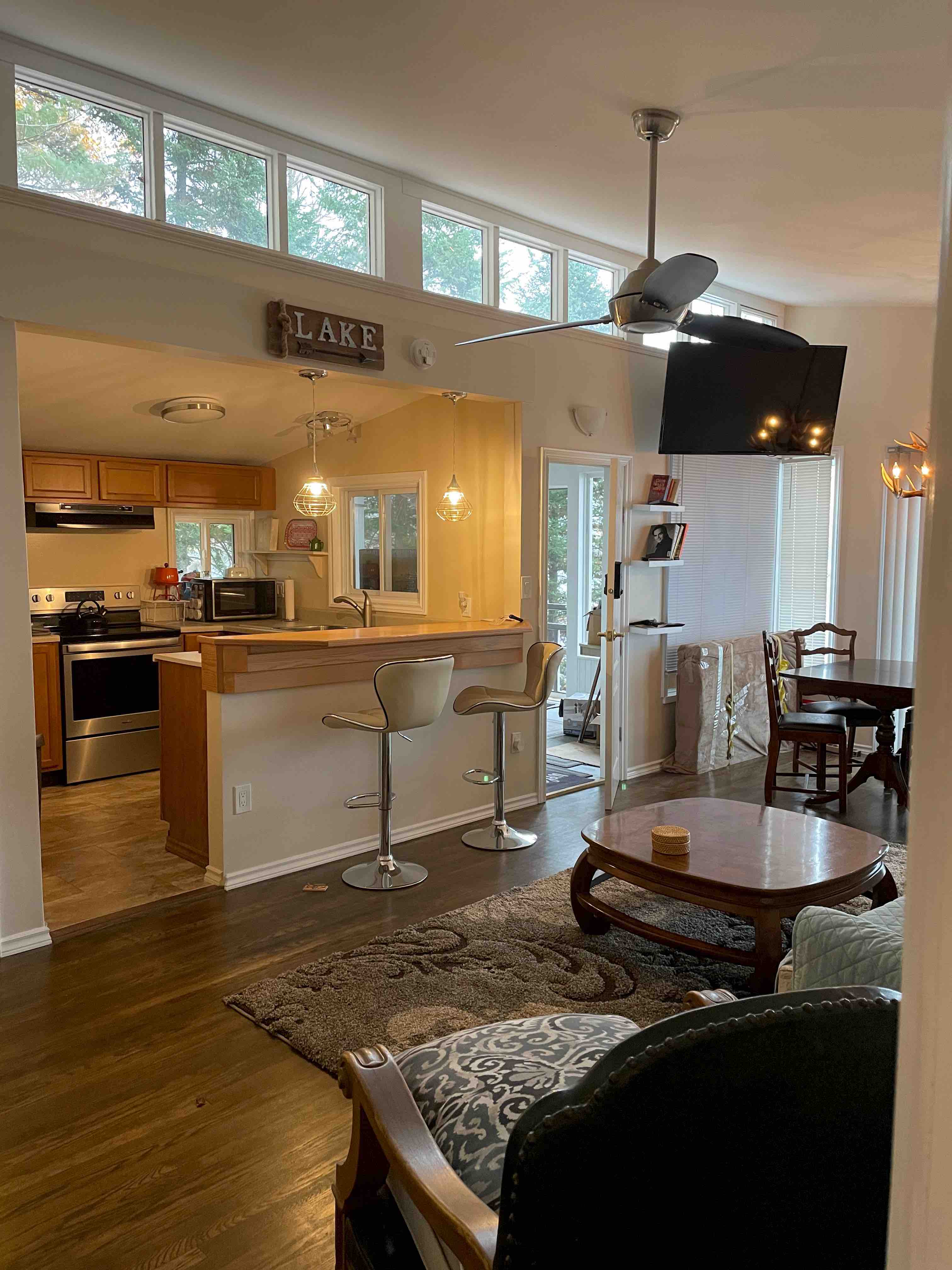 Bonnie's Waterfront Retreat