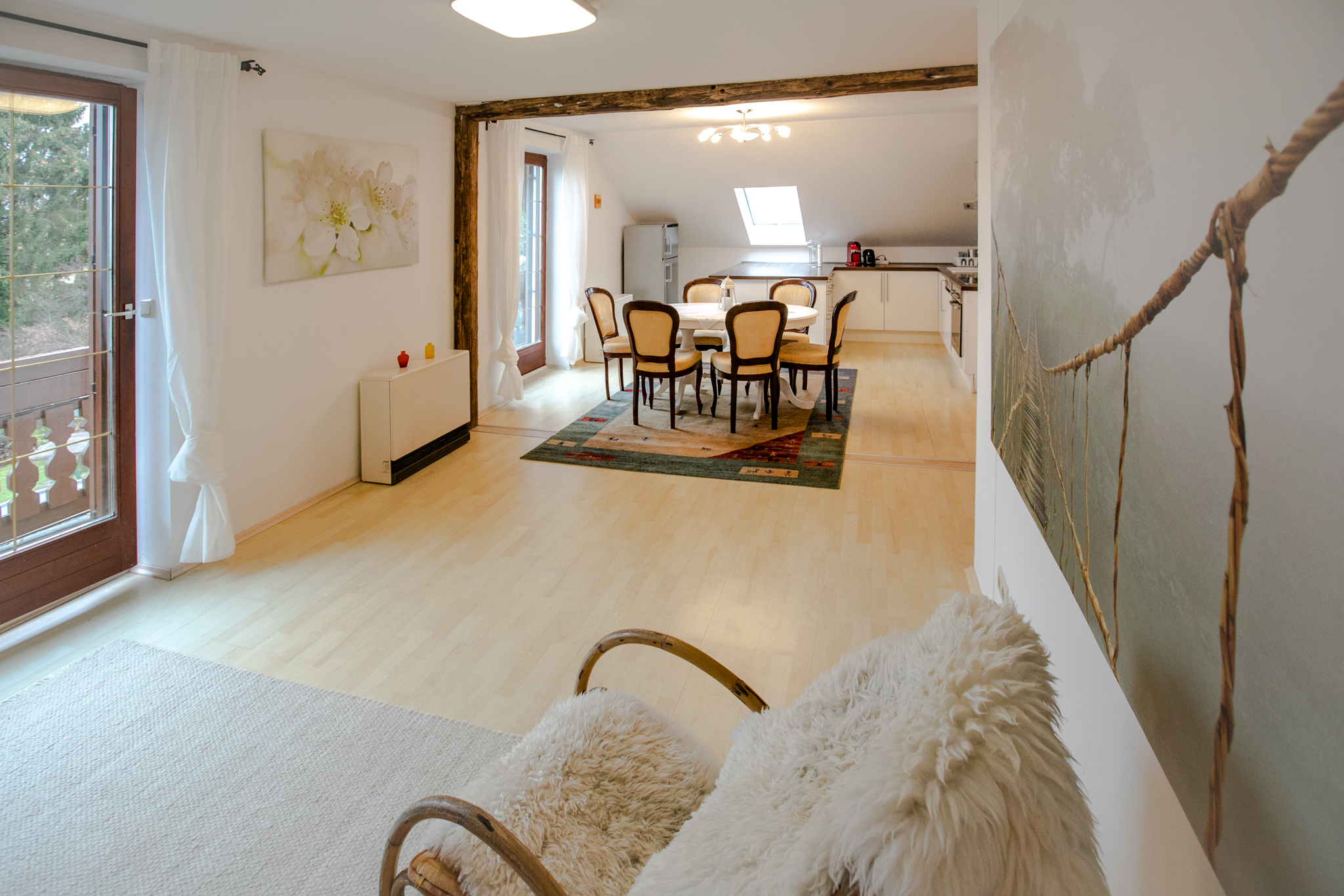 ruhige und schöne Dachgeschosswohnung nahe Zentrum Apartments for