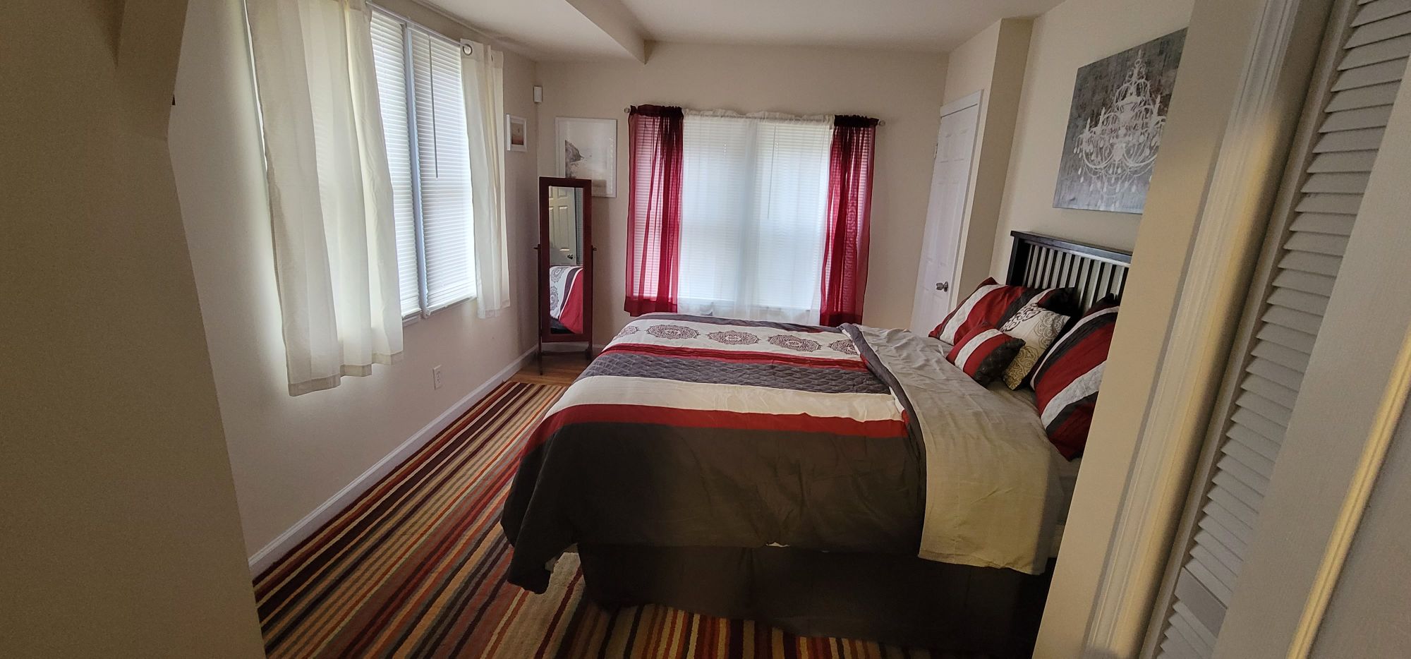 Lovely 1-Bedroom rental unit with office/parking in North, Newark