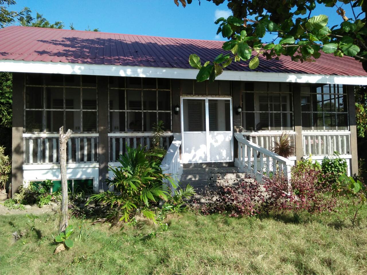 Angelita’s Beach House Houses for Rent in San Fabian, Ilocos Region