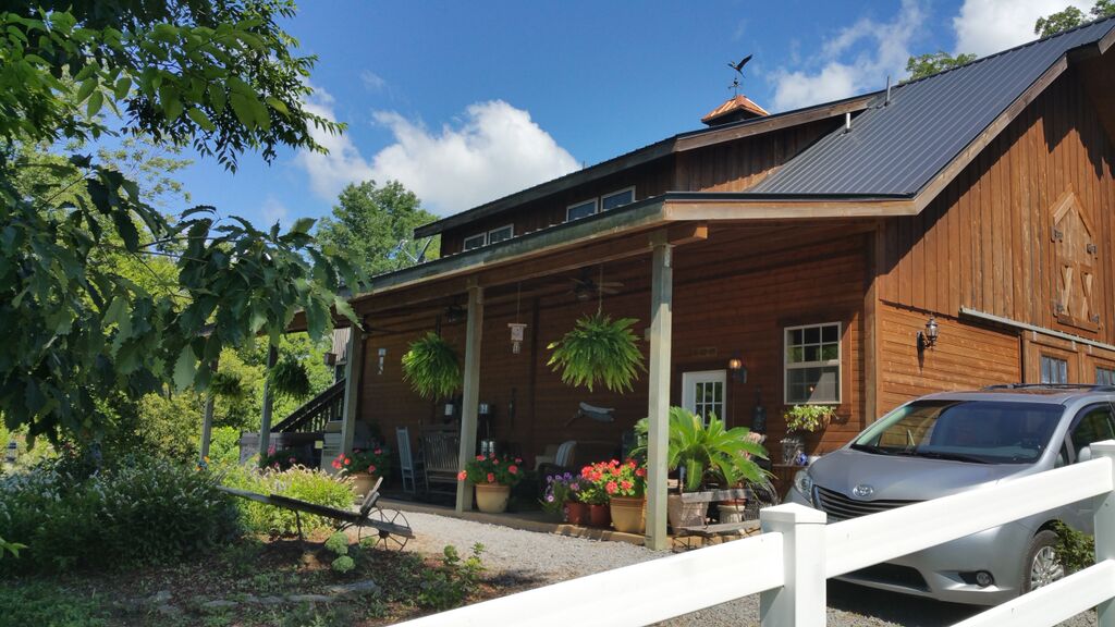 Beautiful, Secluded Apt. Water View Gainesboro TN Houses for Rent in