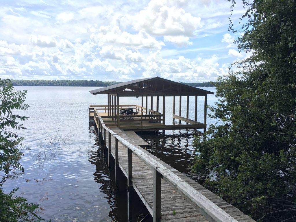 Lake Talquin Waterfront Home with Fishing Dock Cottages for Rent in