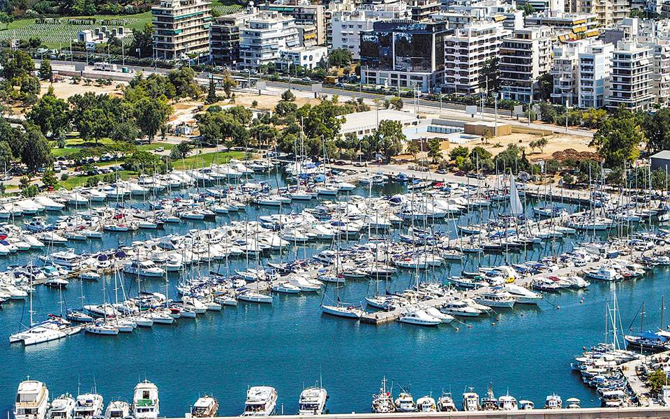 Spacious 2 Bedroom Flat close to Alimos Marina.