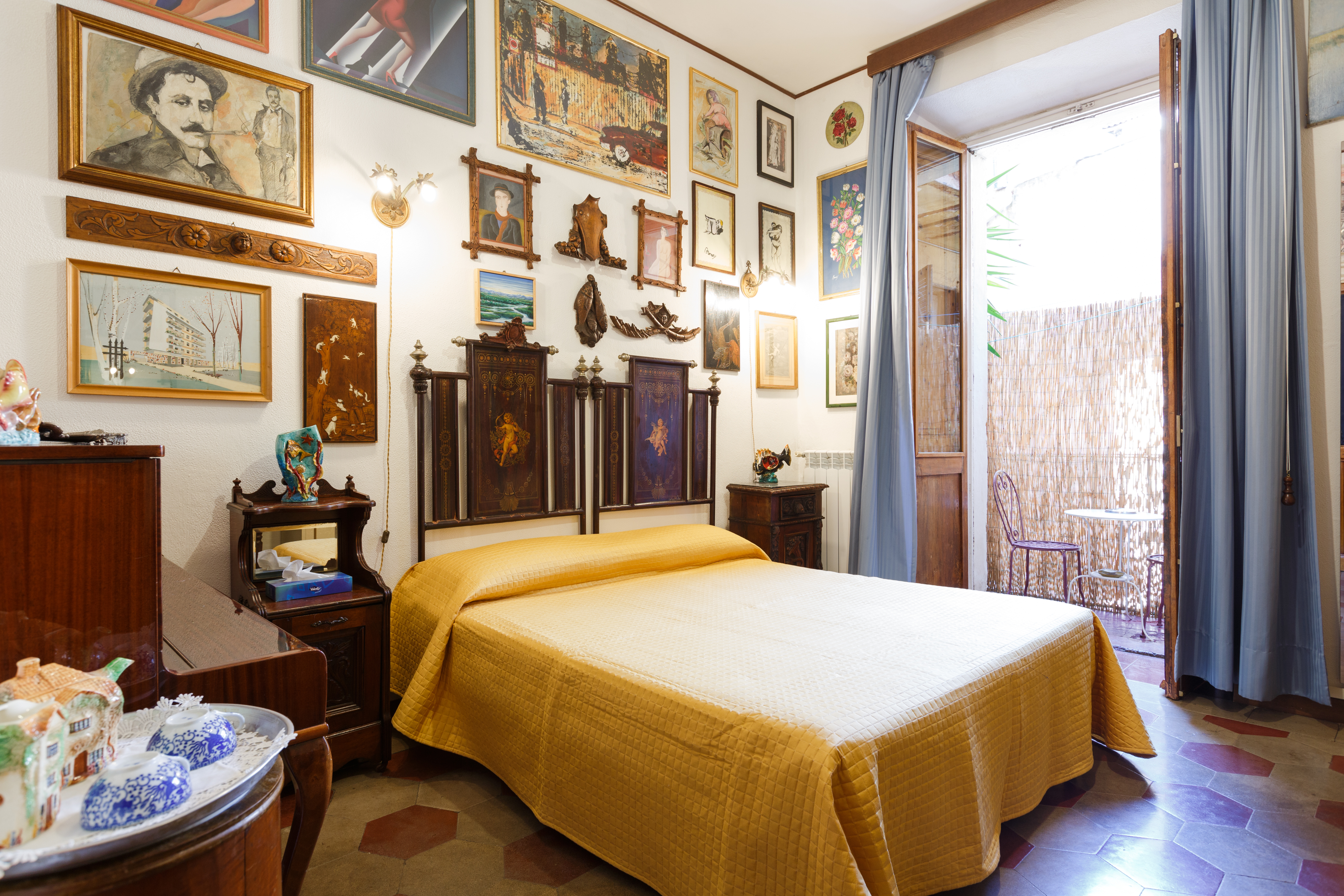 Trastevere Art Room